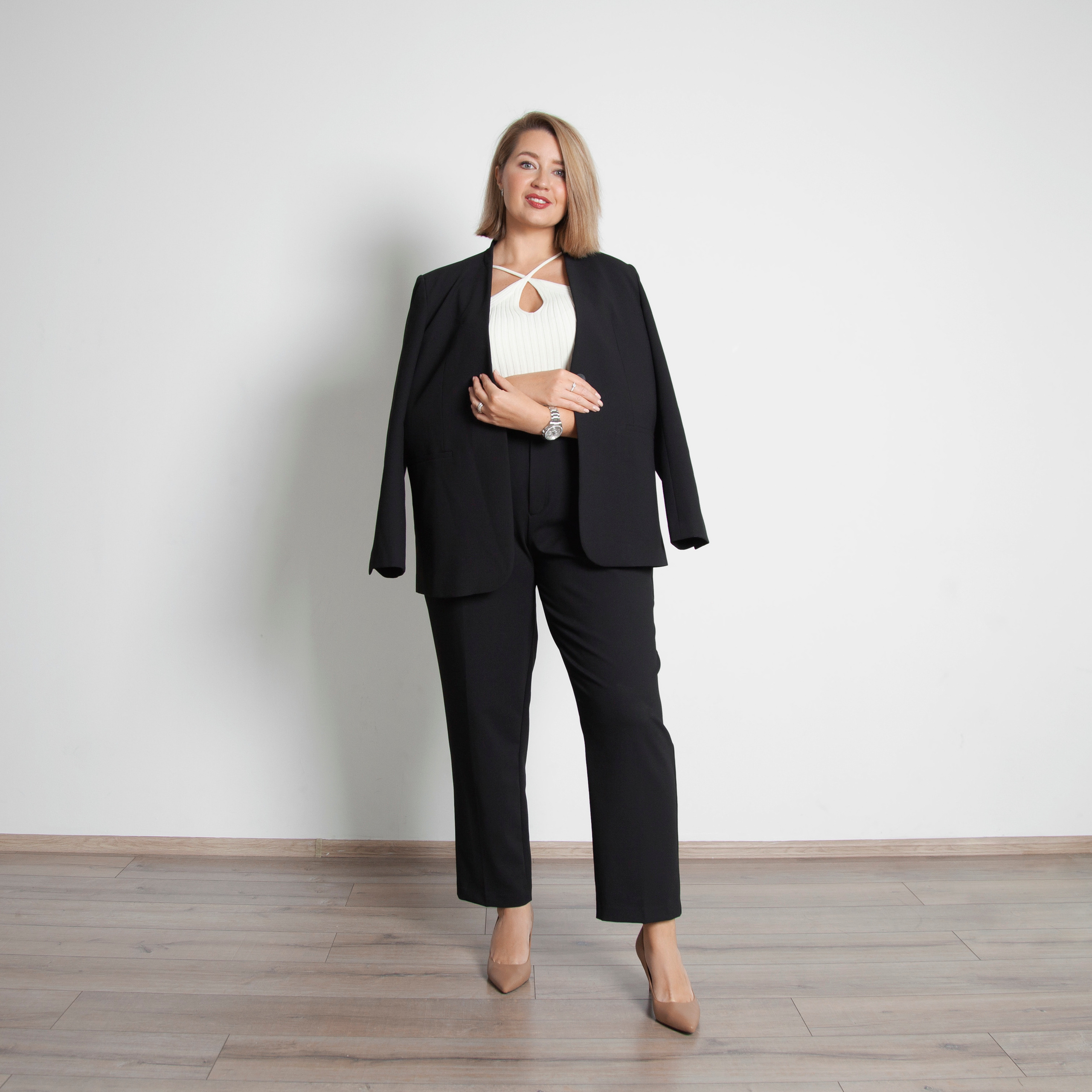 Тематическая фотосессия стилиста в студии. Контент фотограф в Москве и области Елена Кулакова