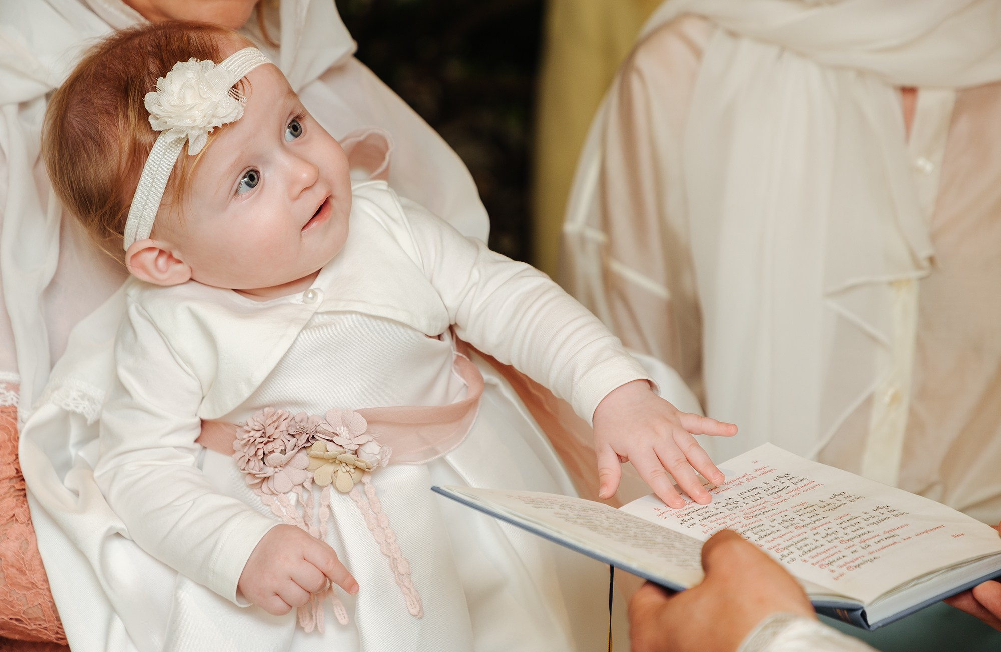 Таинство крещения, трогательные моменты, фотограф Денис Дорфф. Фотограф крещение венчание в Петербурге! Помогает подобрать храм и посоветовал душевного батюшку в СПб