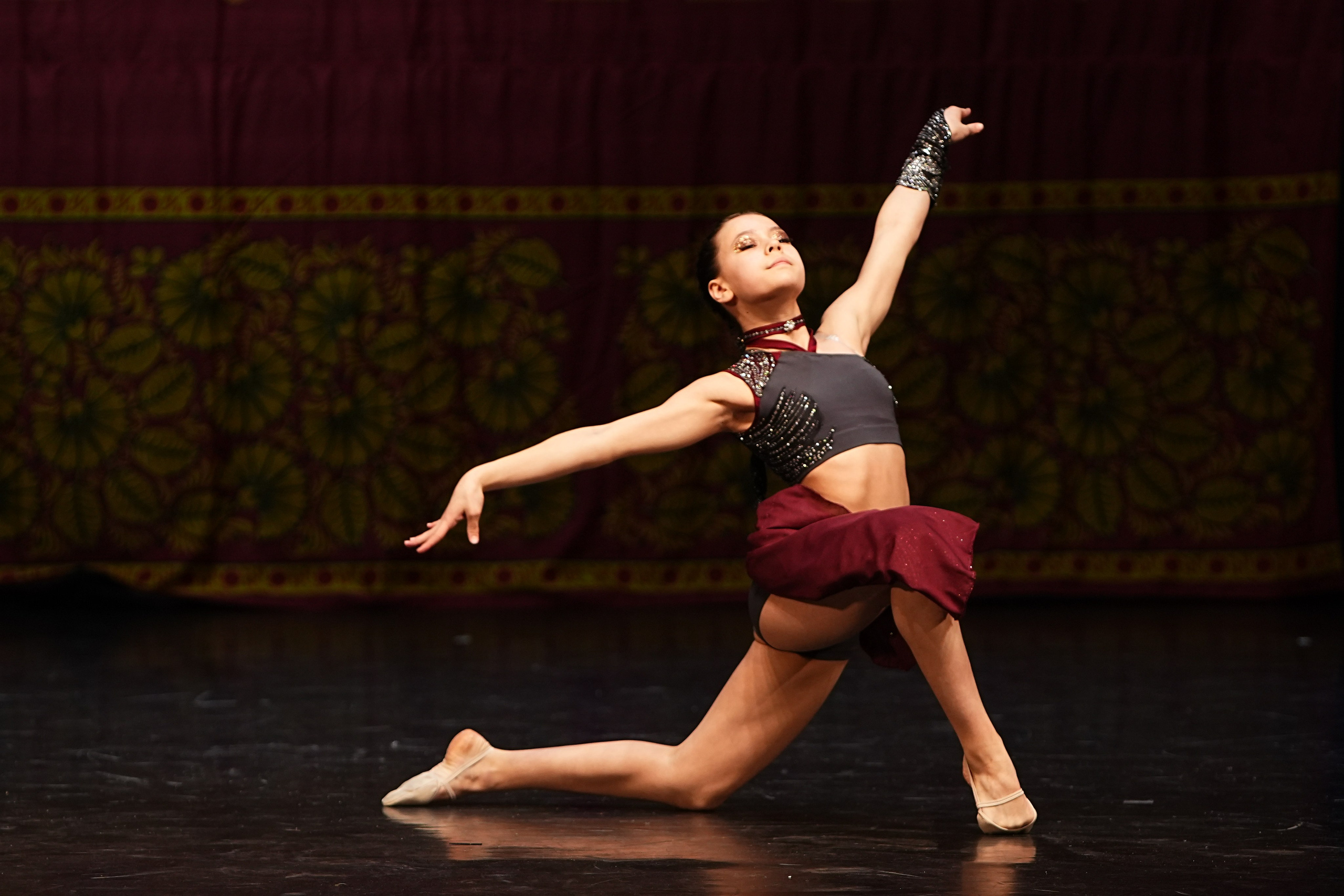 5 апреля, блок 2, г. Тверь. Золотое яблочко