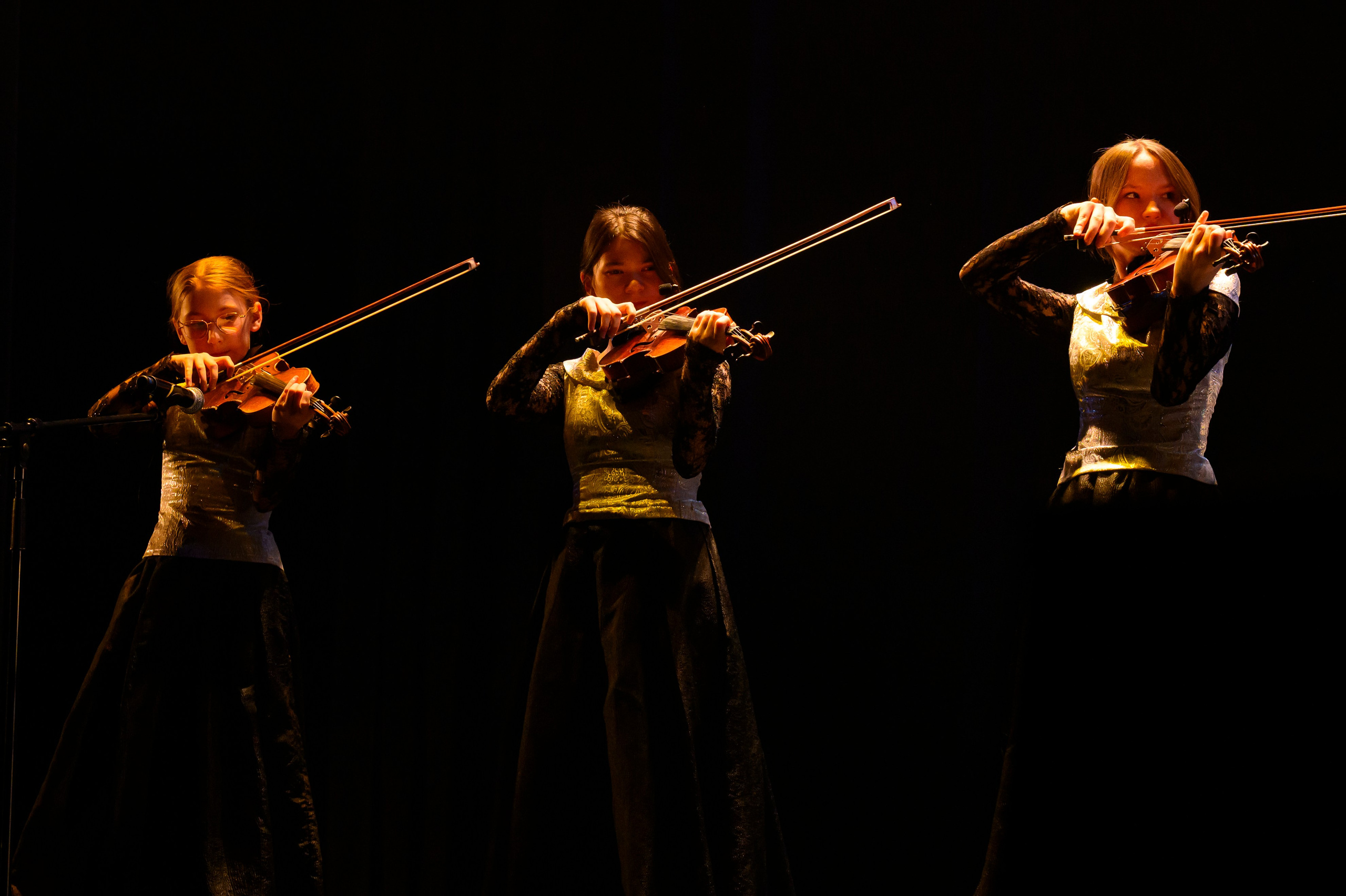 23 апреля, часть 1, БКЗ Октябрьский, г. Санкт-Петербург. Золотое яблочко