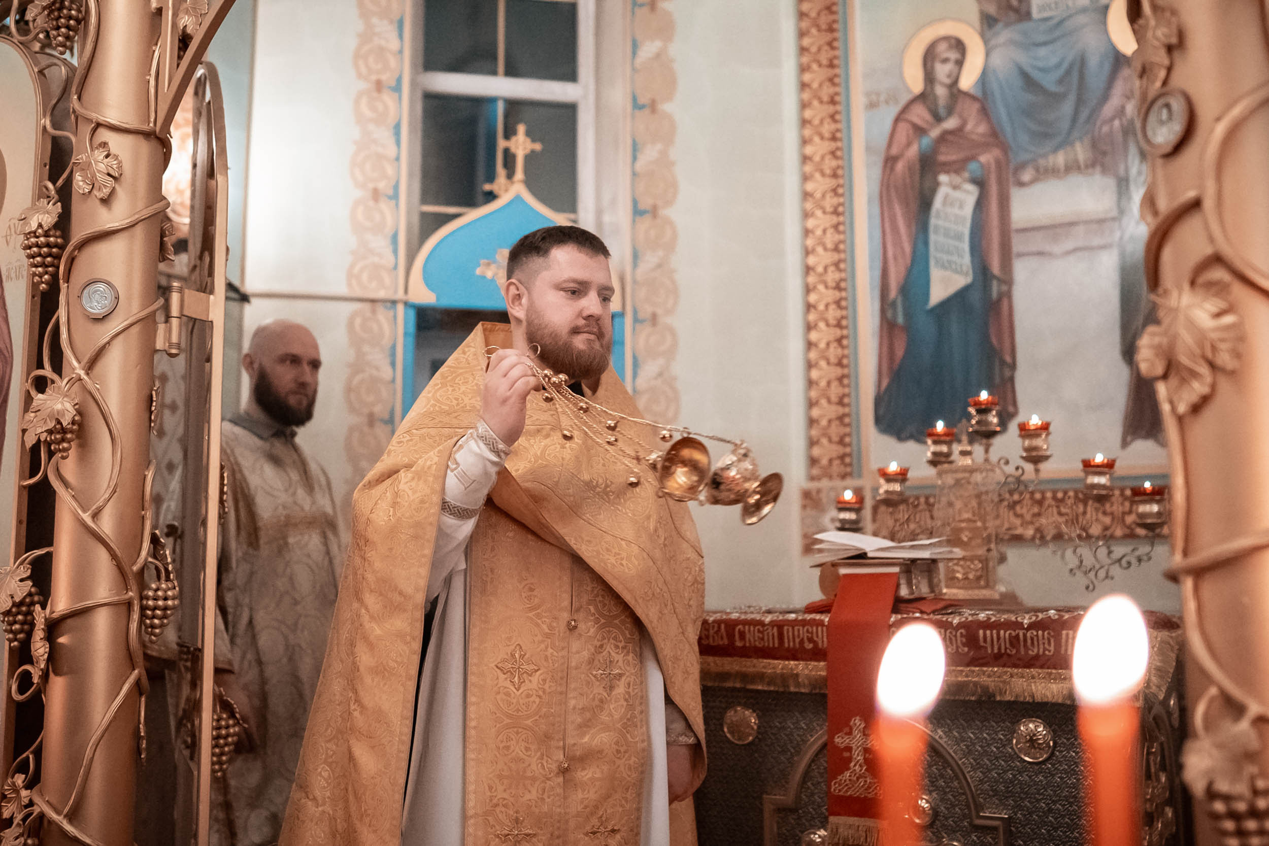 Пасха в храме апостола Андрея Первозванного г. Севастополь. Церковный фотограф Севастополь