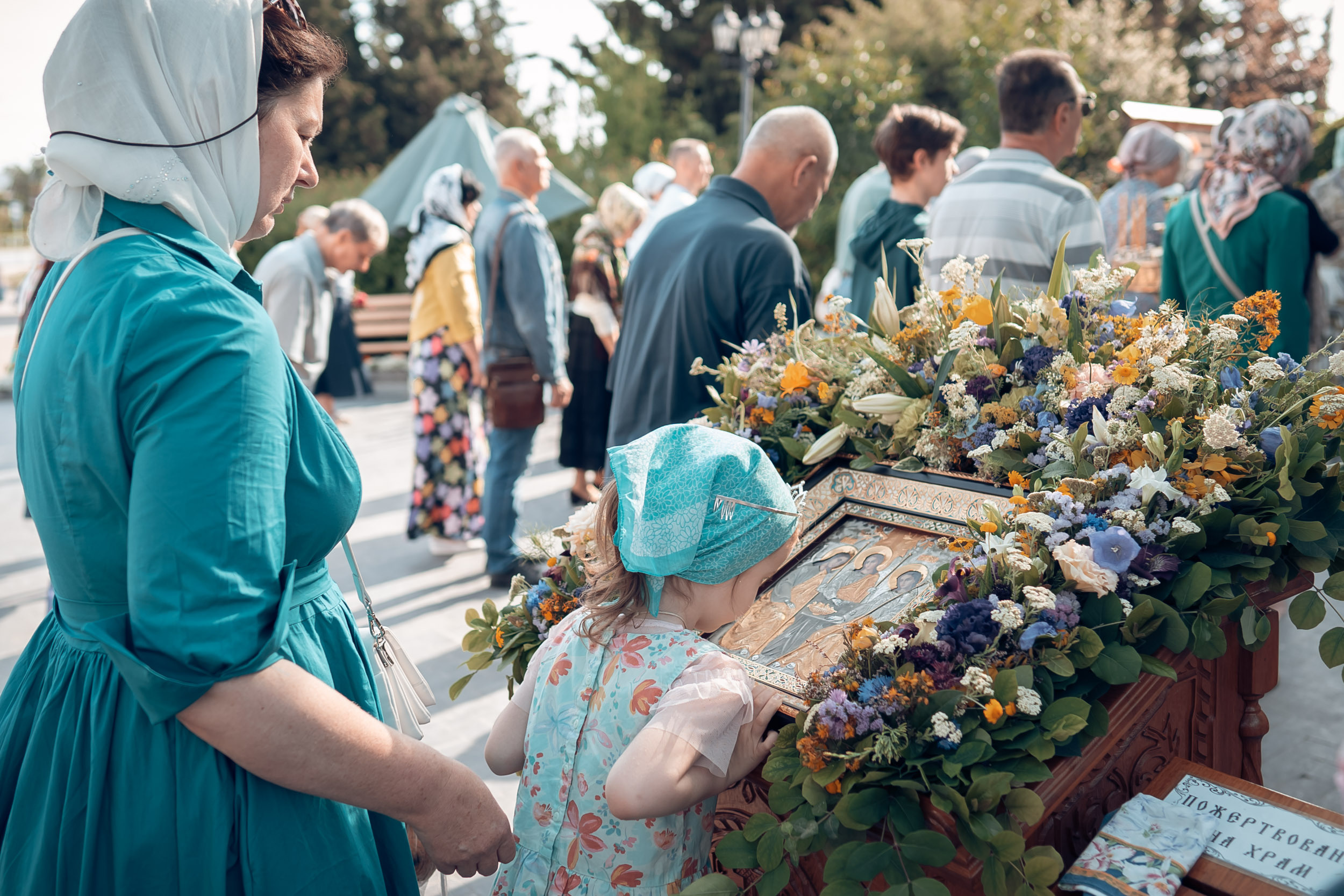 Праздник Святой Троицы в храме Прп. Сергия Радонежского г. Севастополь. Церковный фотограф Севастополь