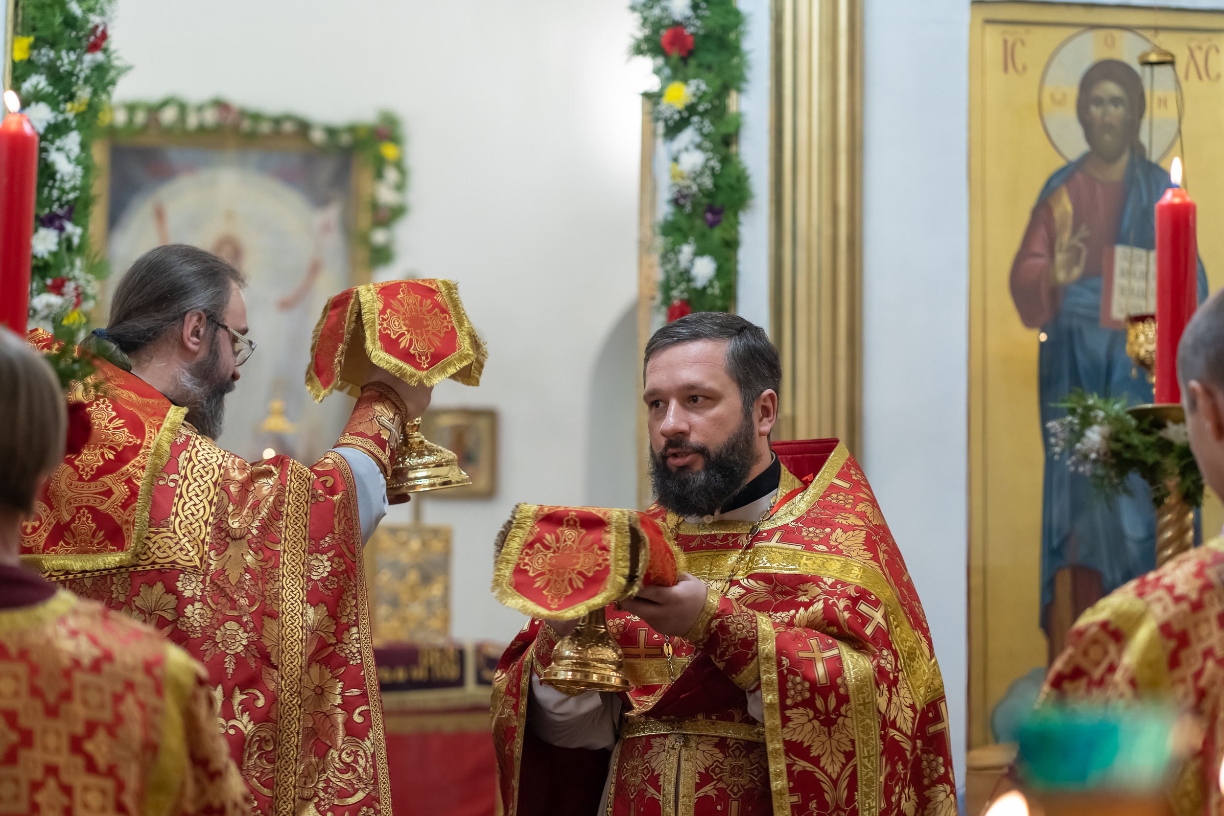 Пасха в Храме Всех Святых в земли Русской мкрн. Северо-Задонск Тульская область. Церковный фотограф Севастополь