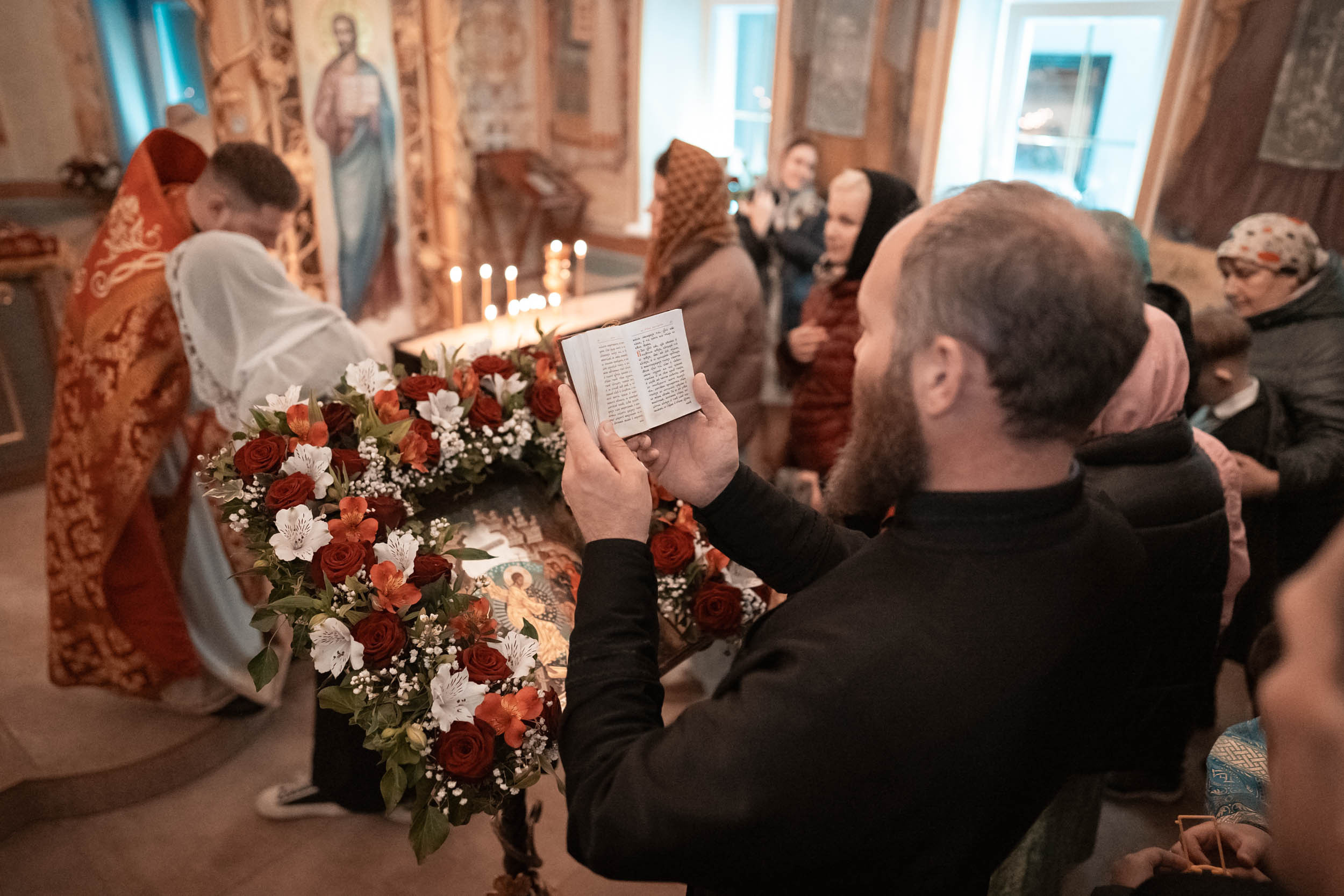 Пасха в храме апостола Андрея Первозванного г. Севастополь. Церковный фотограф Севастополь