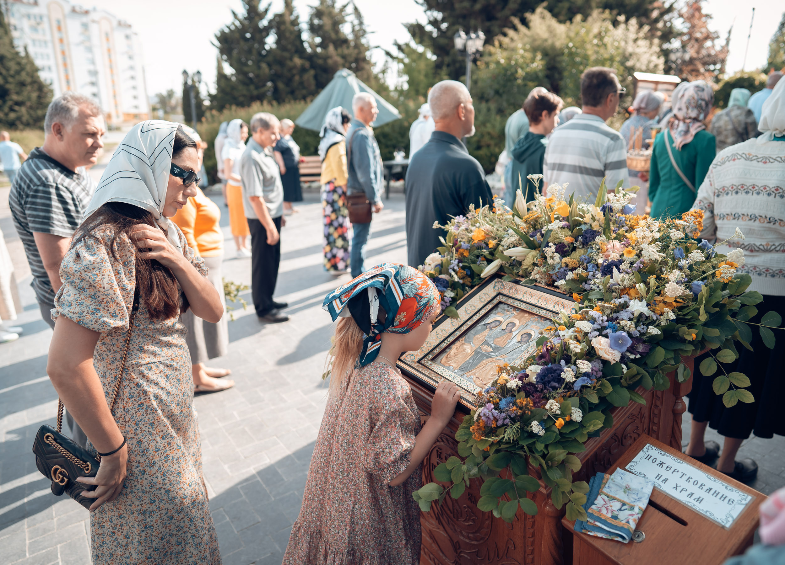 Праздник Святой Троицы в храме Прп. Сергия Радонежского г. Севастополь. Церковный фотограф Севастополь