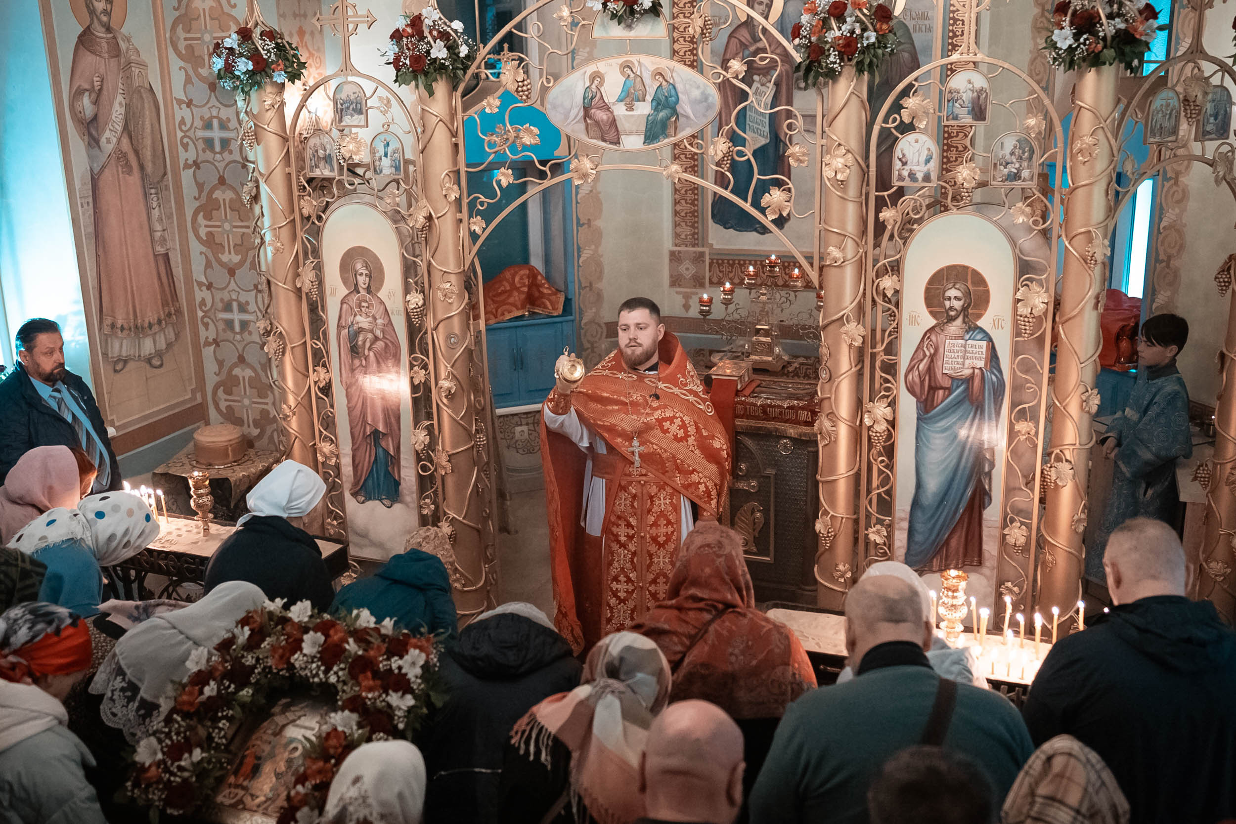 Пасха в храме апостола Андрея Первозванного г. Севастополь. Церковный фотограф Севастополь