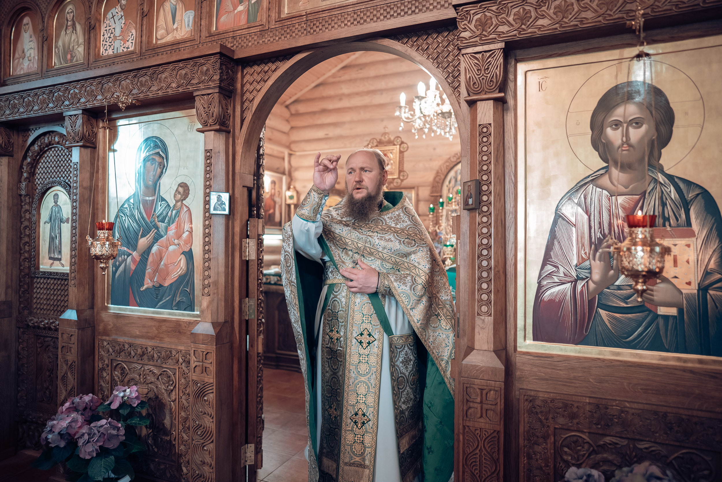 Праздник Святой Троицы в храме Прп. Сергия Радонежского г. Севастополь. Церковный фотограф Севастополь