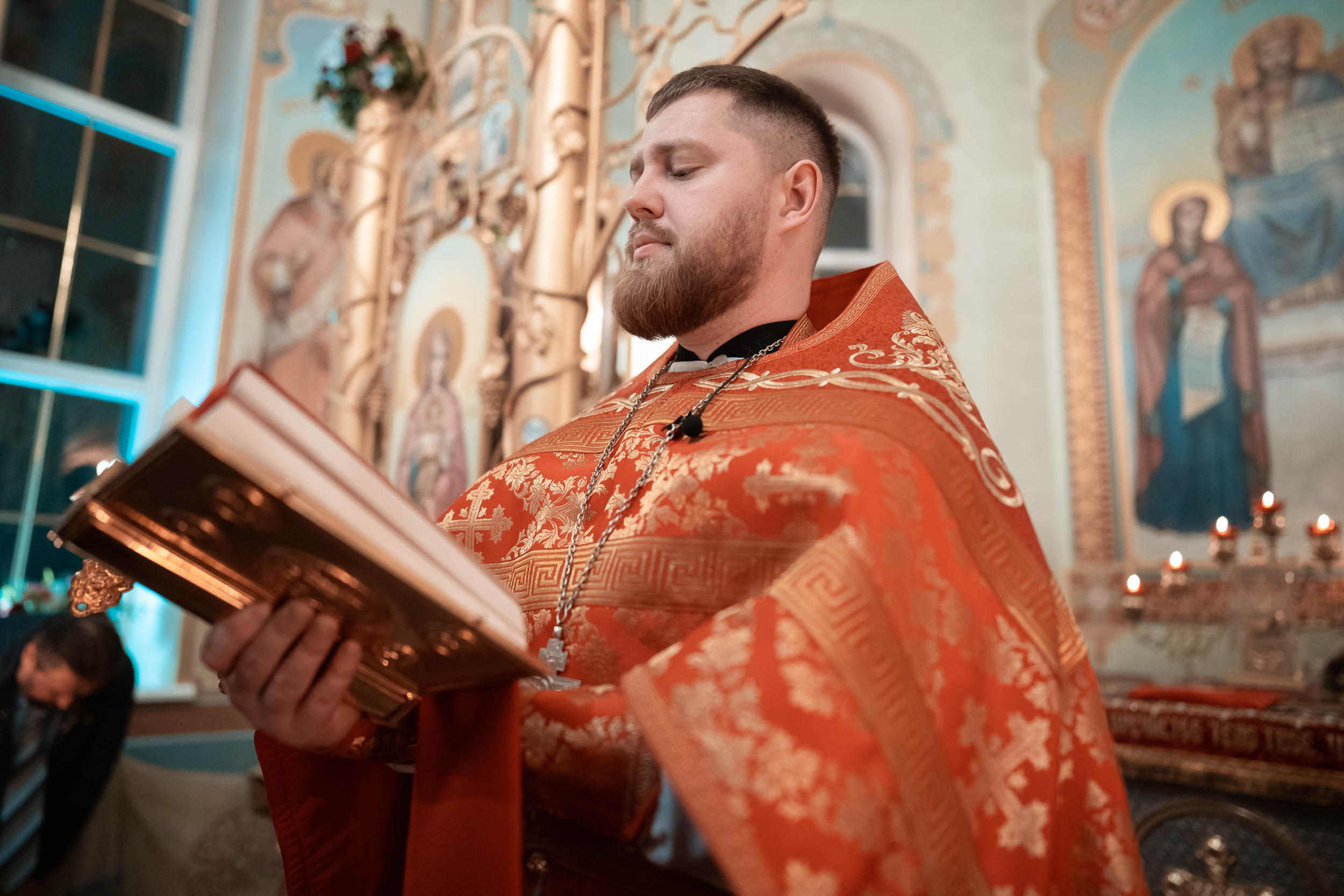Пасха в храме апостола Андрея Первозванного г. Севастополь. Церковный фотограф Севастополь