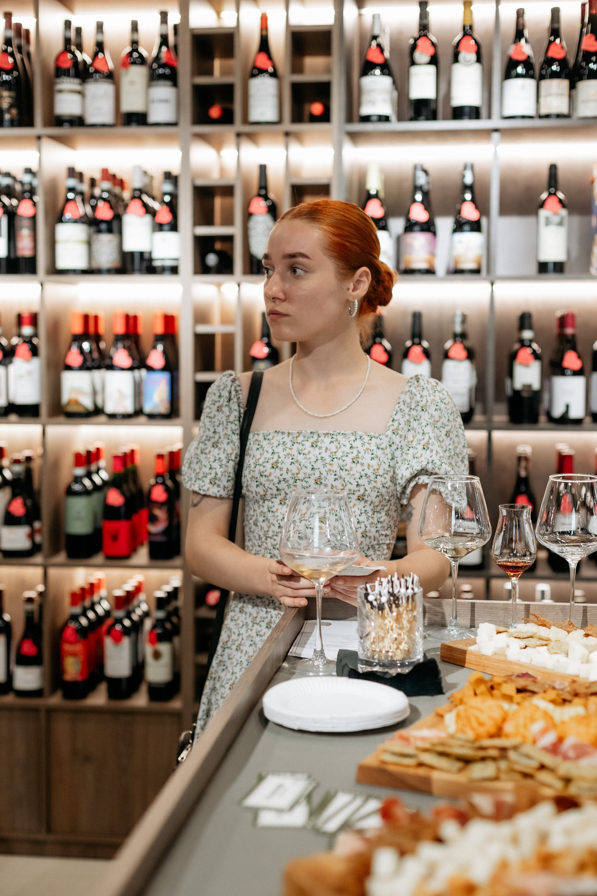 BY SIMPLE ВИНОТЕКА — ОТКРЫТИЕ. СВОИ. ФОТООТЧЕТЫ-СОБЫТИЯ-МЕСТА