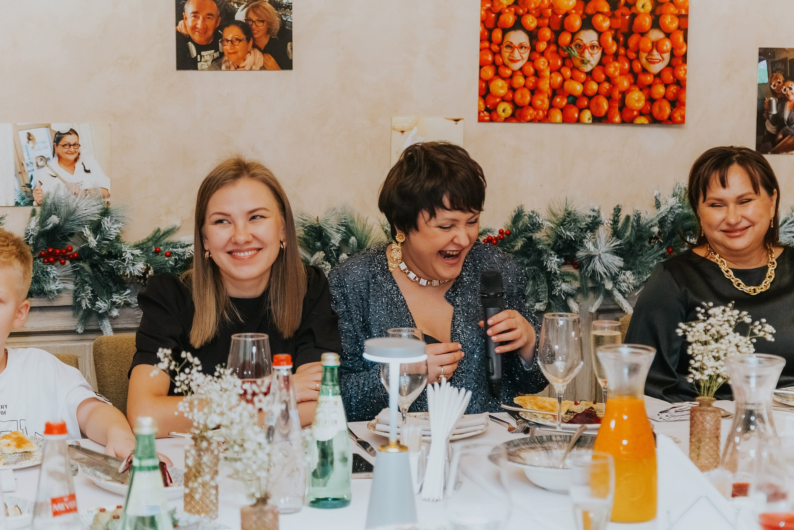 День рождения в ресторане. Семейный фотограф Любовь Саркеева