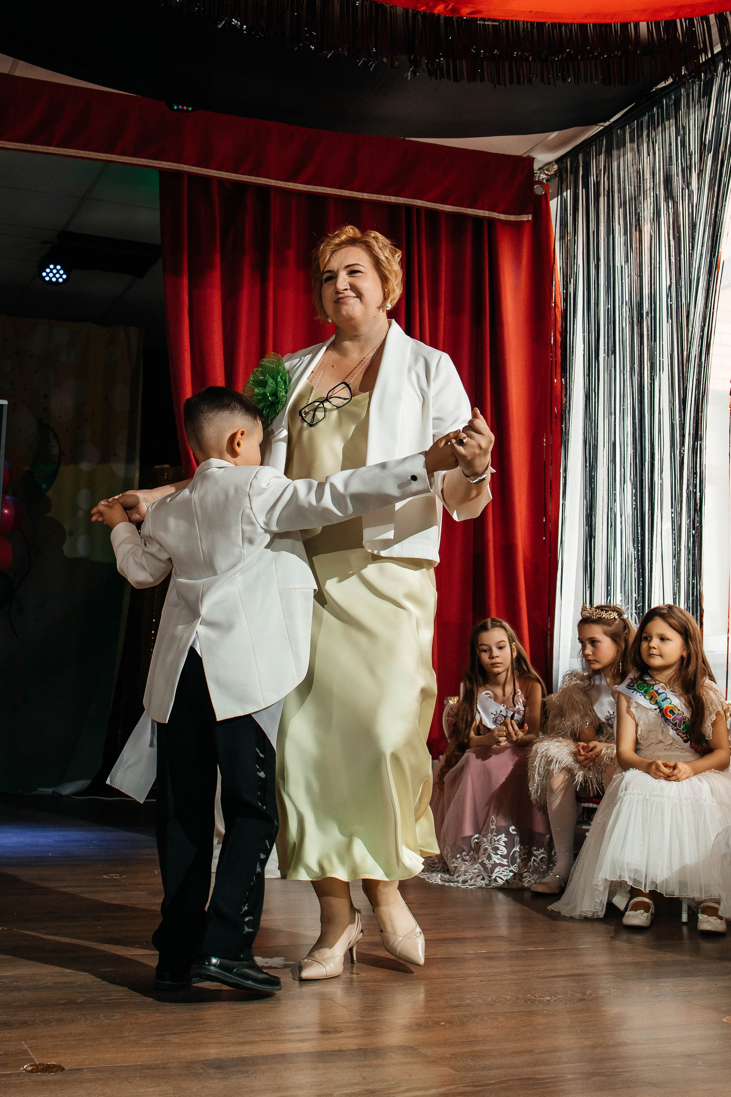 Выпускной в ЛИМПИК. Фотограф в Санкт-Петербурге Виктория Безверхая