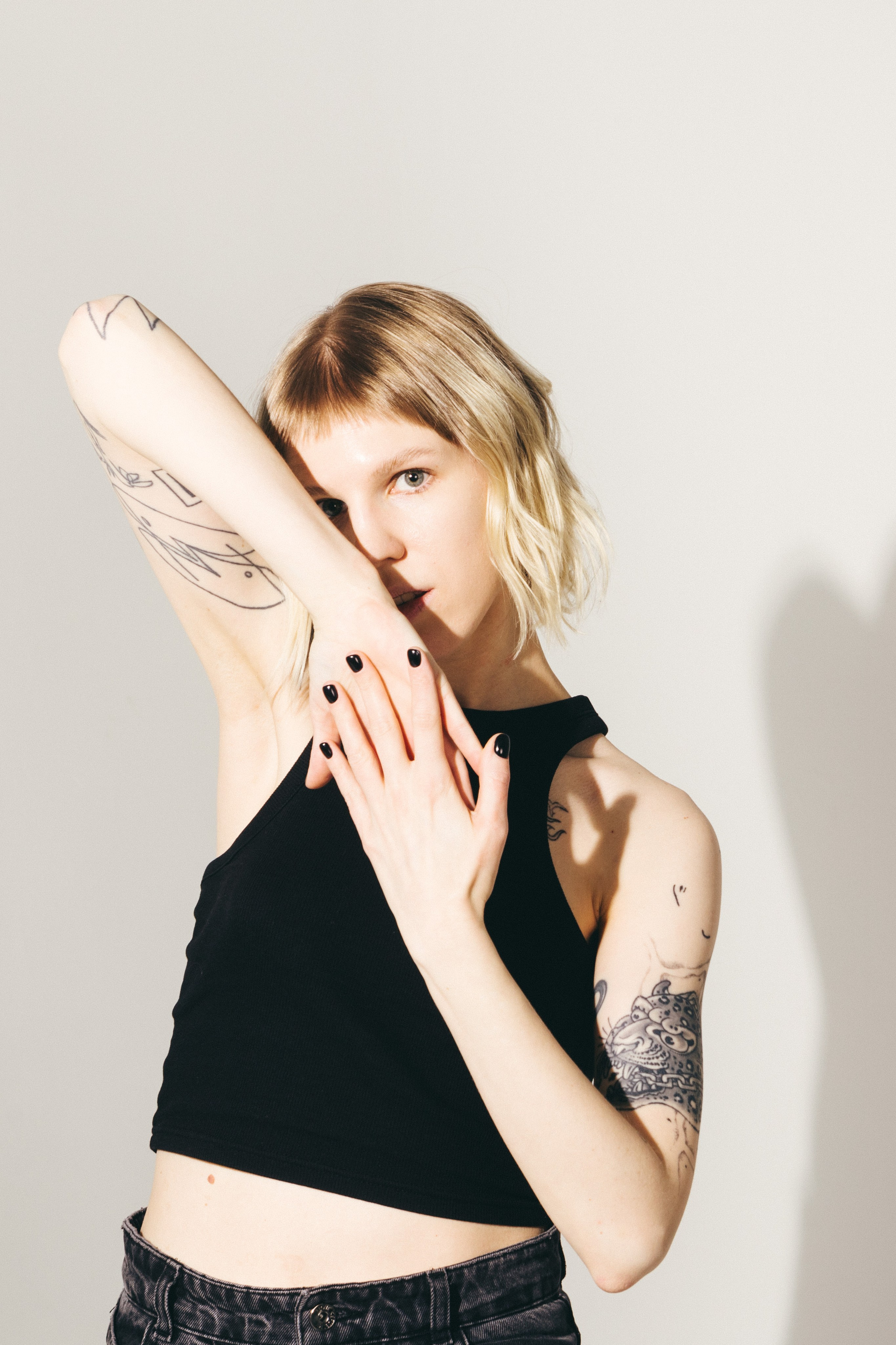 Ника. Студия