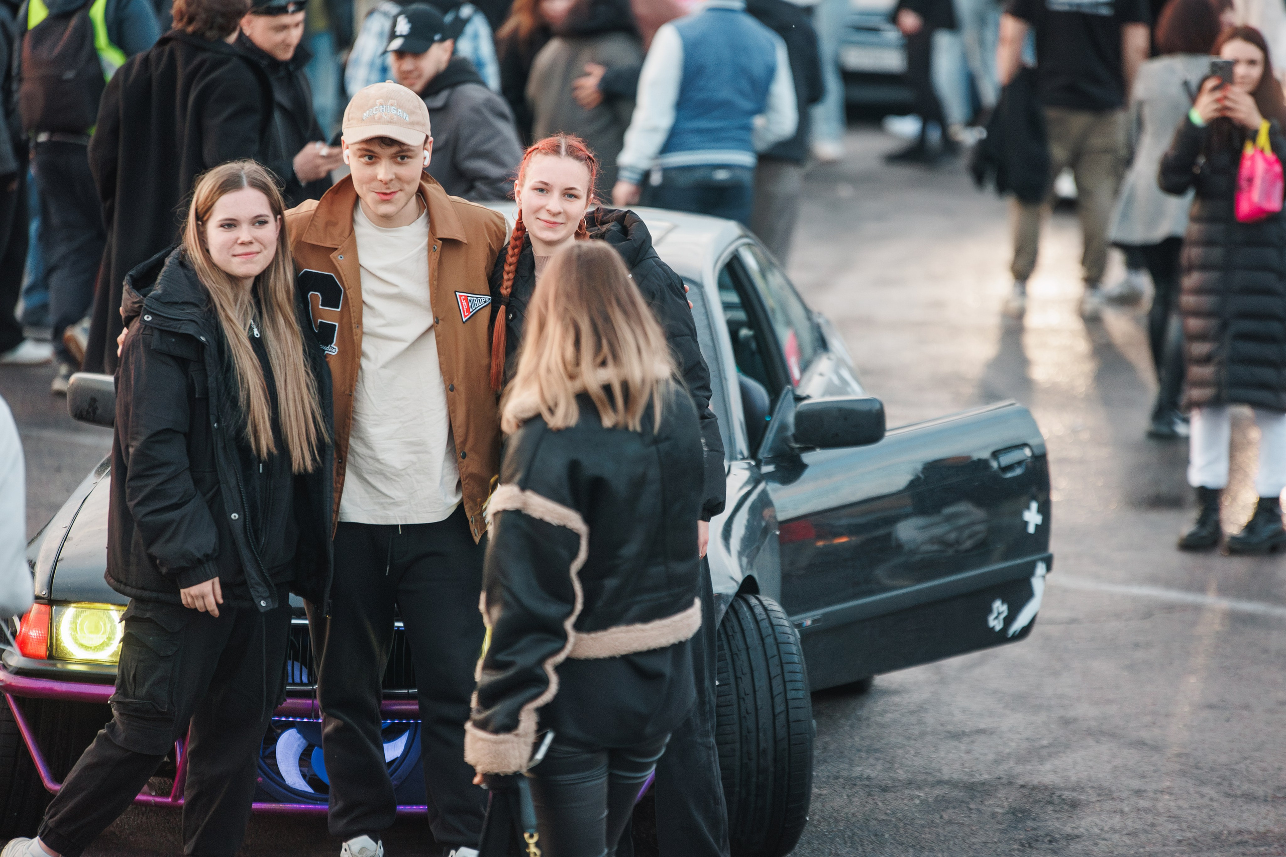 Выставка и дрифт машин. Репортажный фотограф. Москва. Алина Ланская