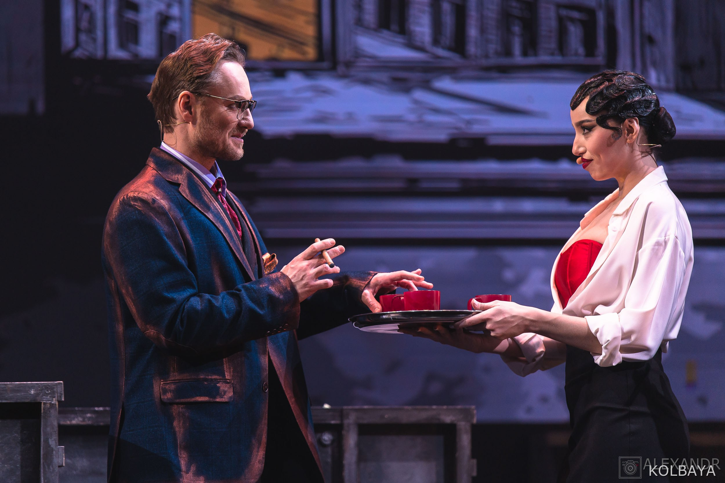 Фотографии со спектакля «Однажды в городе N». Концертный и театральный репортажный фотограф в Москве Александр Колбая