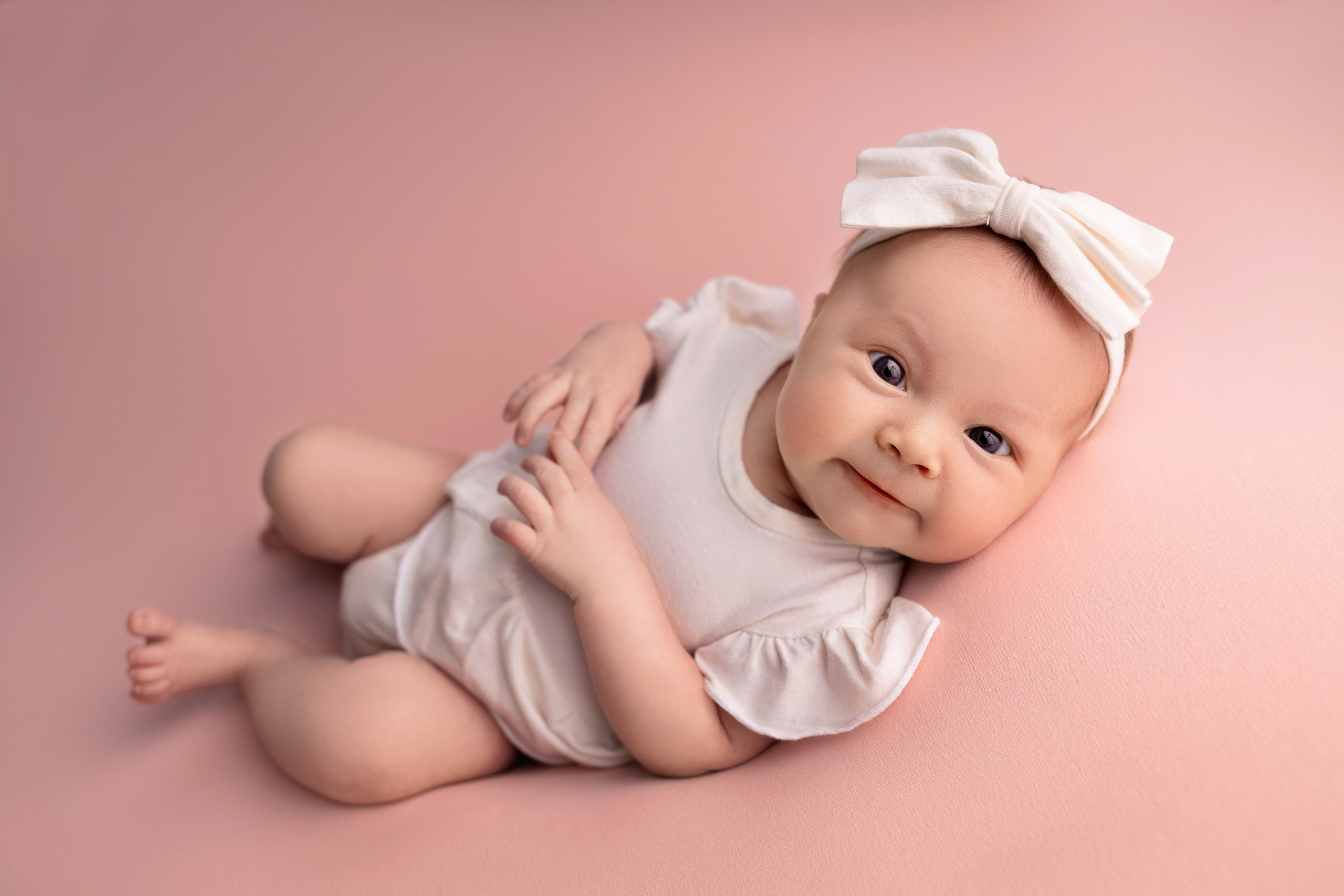 Классическая фотосессия малыша. Фотограф новорожденных малышей в Омске и Омской области Эльвира Камаева