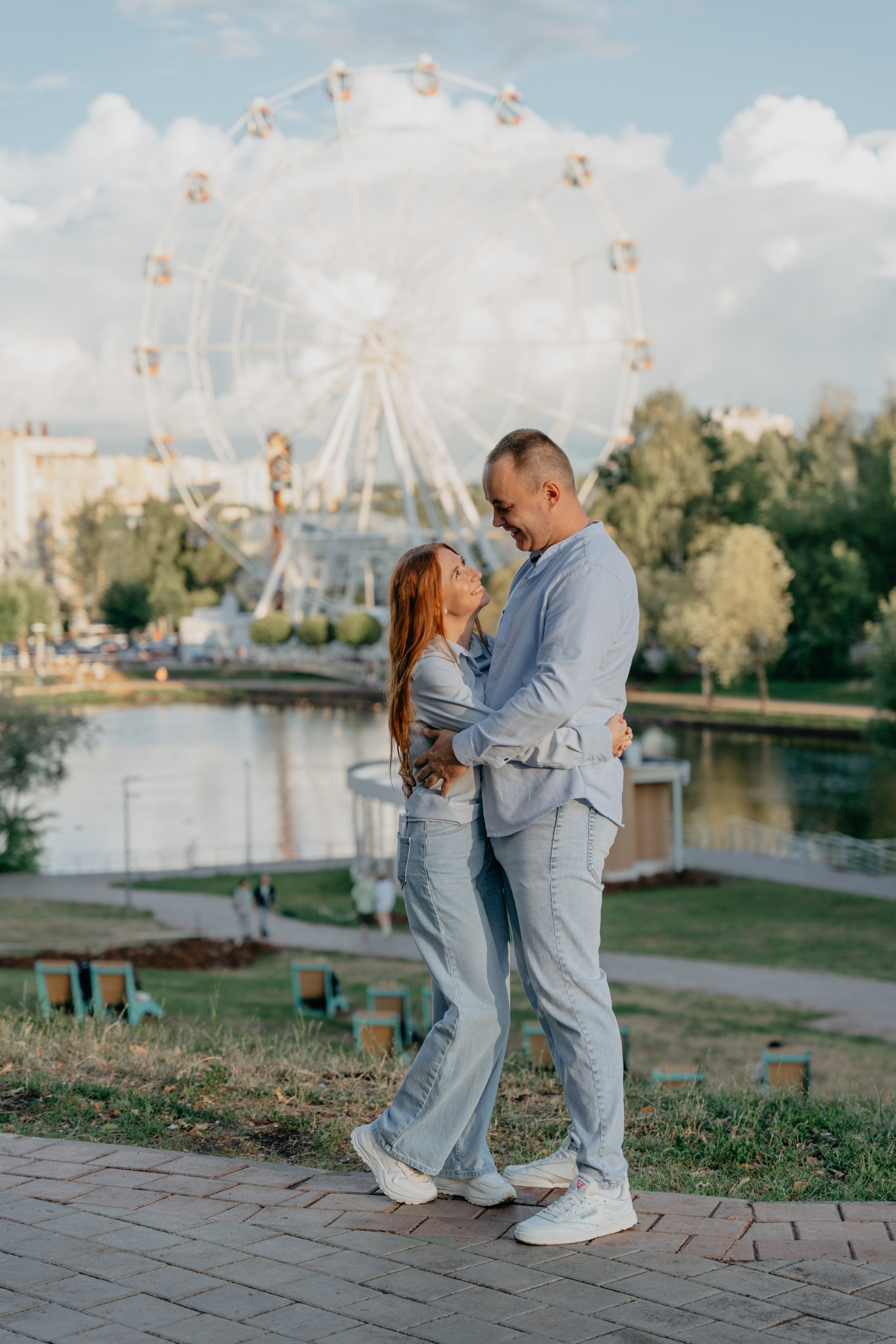 Закат. Цирк. Мы