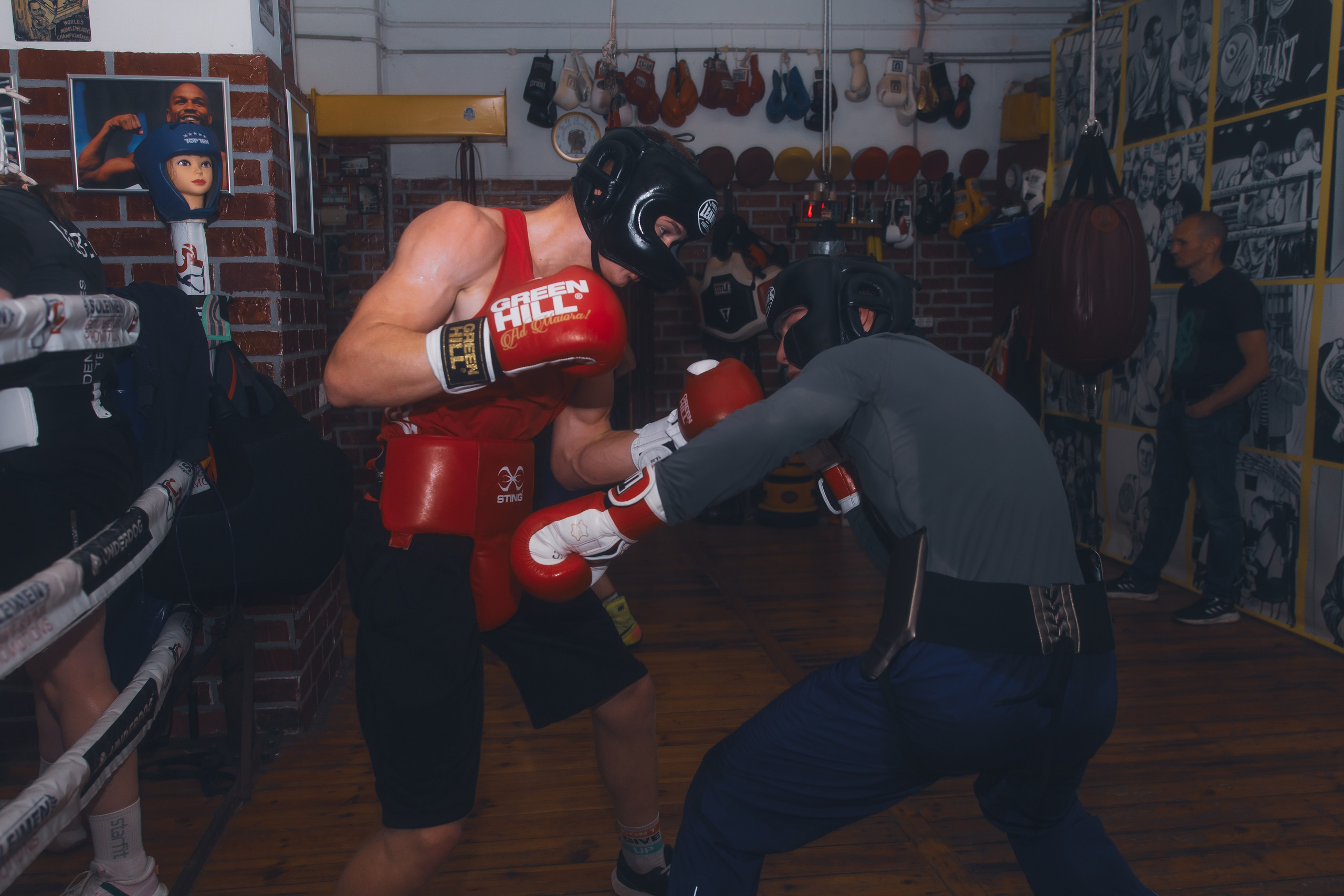 Тренировка по боксу в клубе Golden gloves Minsk