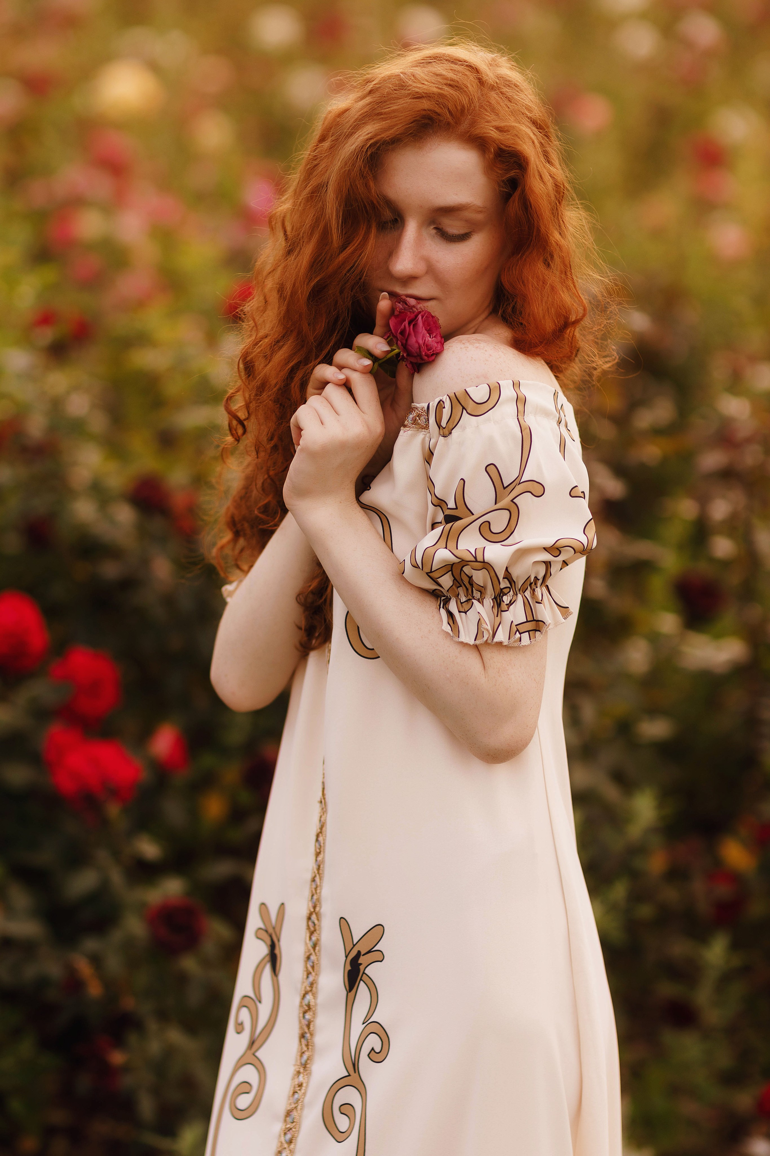 Фотосессия на заливе с Татой в платье от Ирины Павловой. Портретный и репортажный фотограф в Чебоксарах Андриян Чаркин