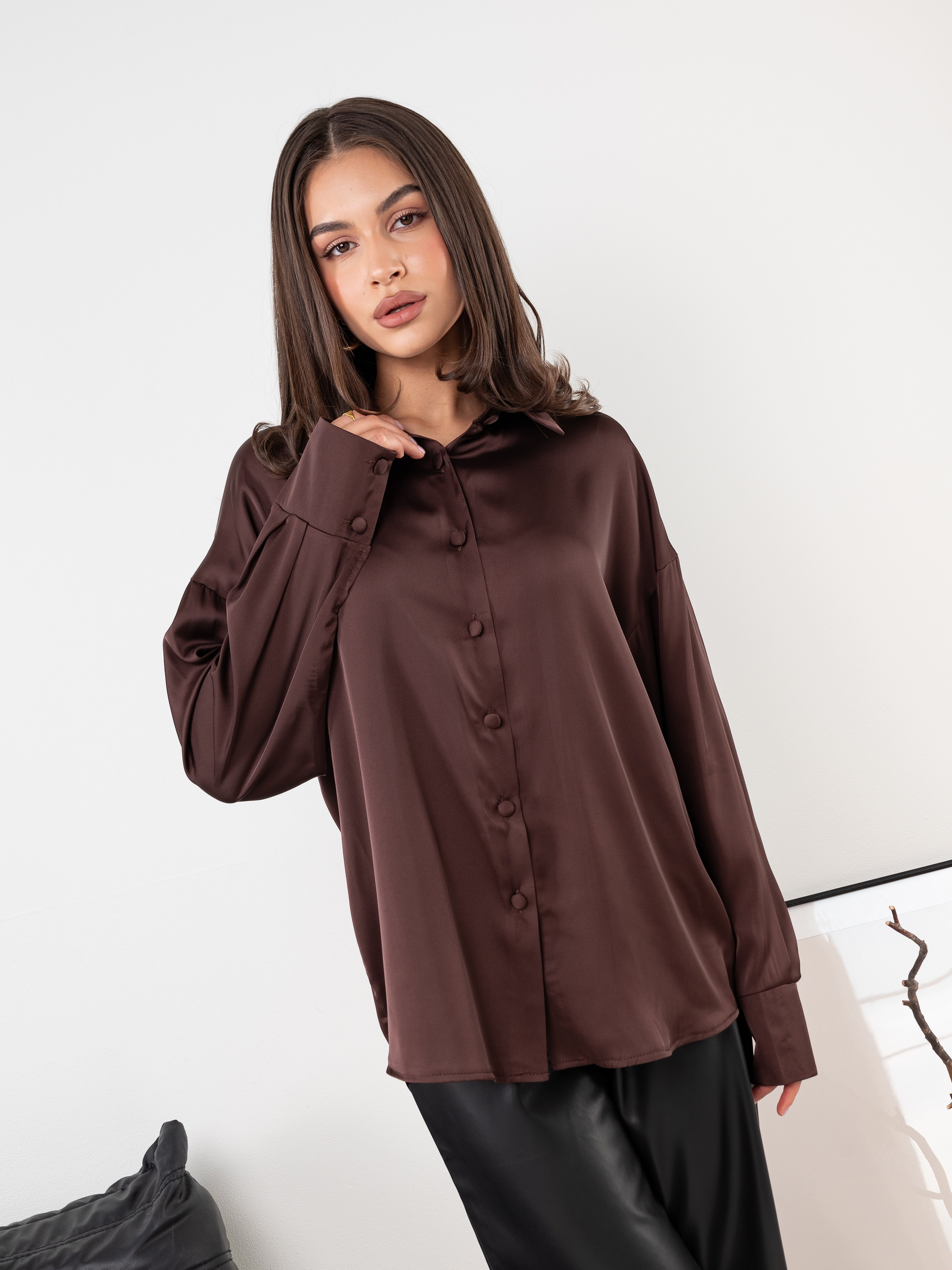 Атласные рубашки. Предметный фотограф, фото для маркетплейсов Пятигорск, КМВ