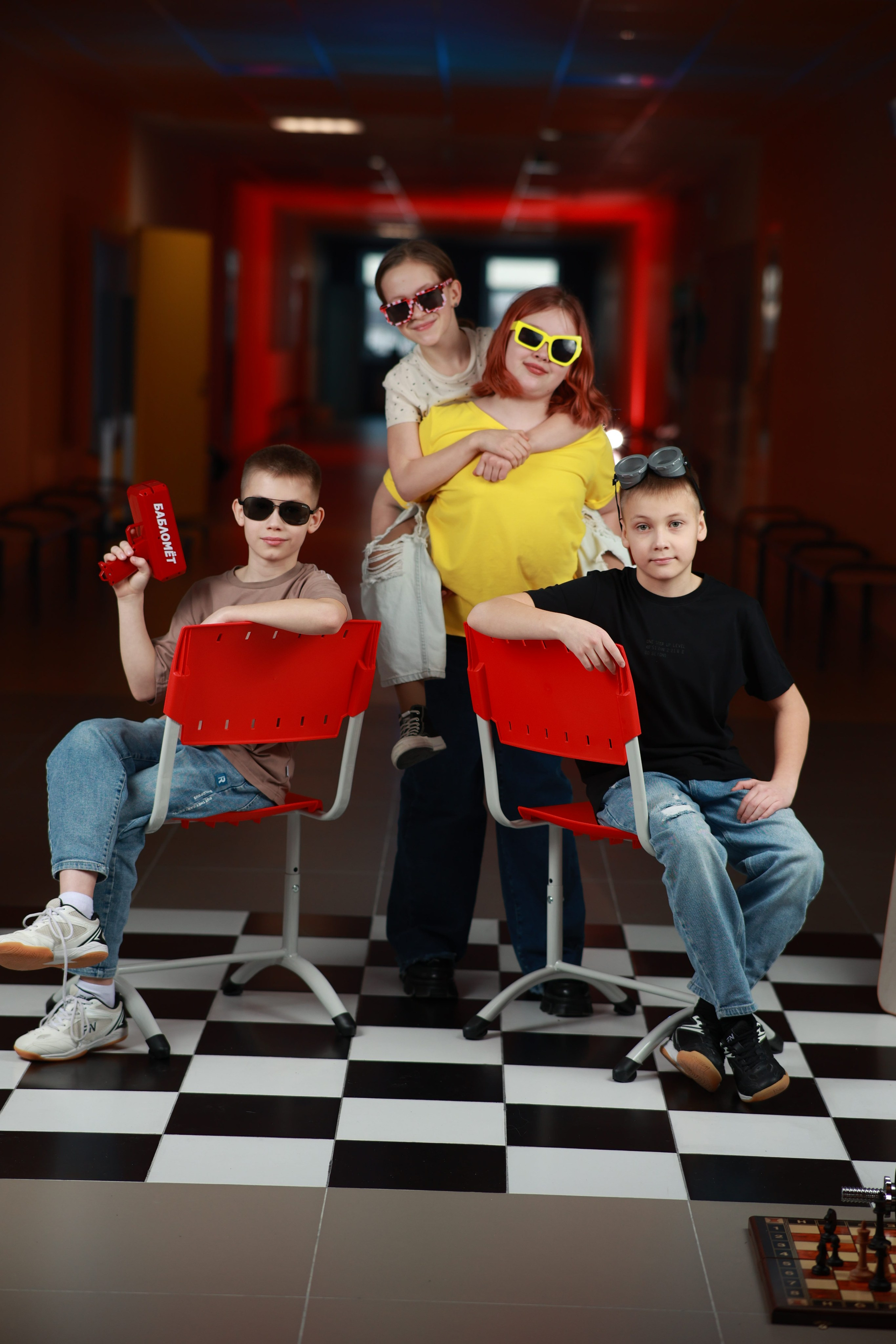 Школьная фотосессия 4 класс. Артём Печерин фотограф в Оленегорске