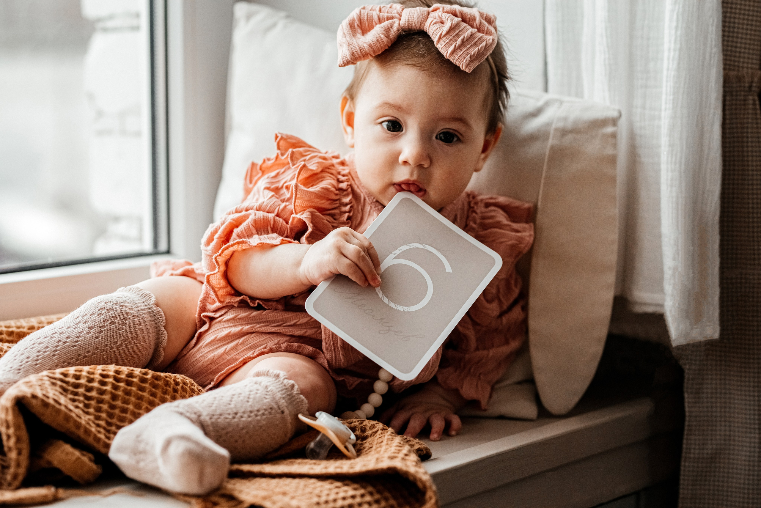 Василисе ПОЛгодика. Фотограф Таинств Крещения и Венчания в г. Курске