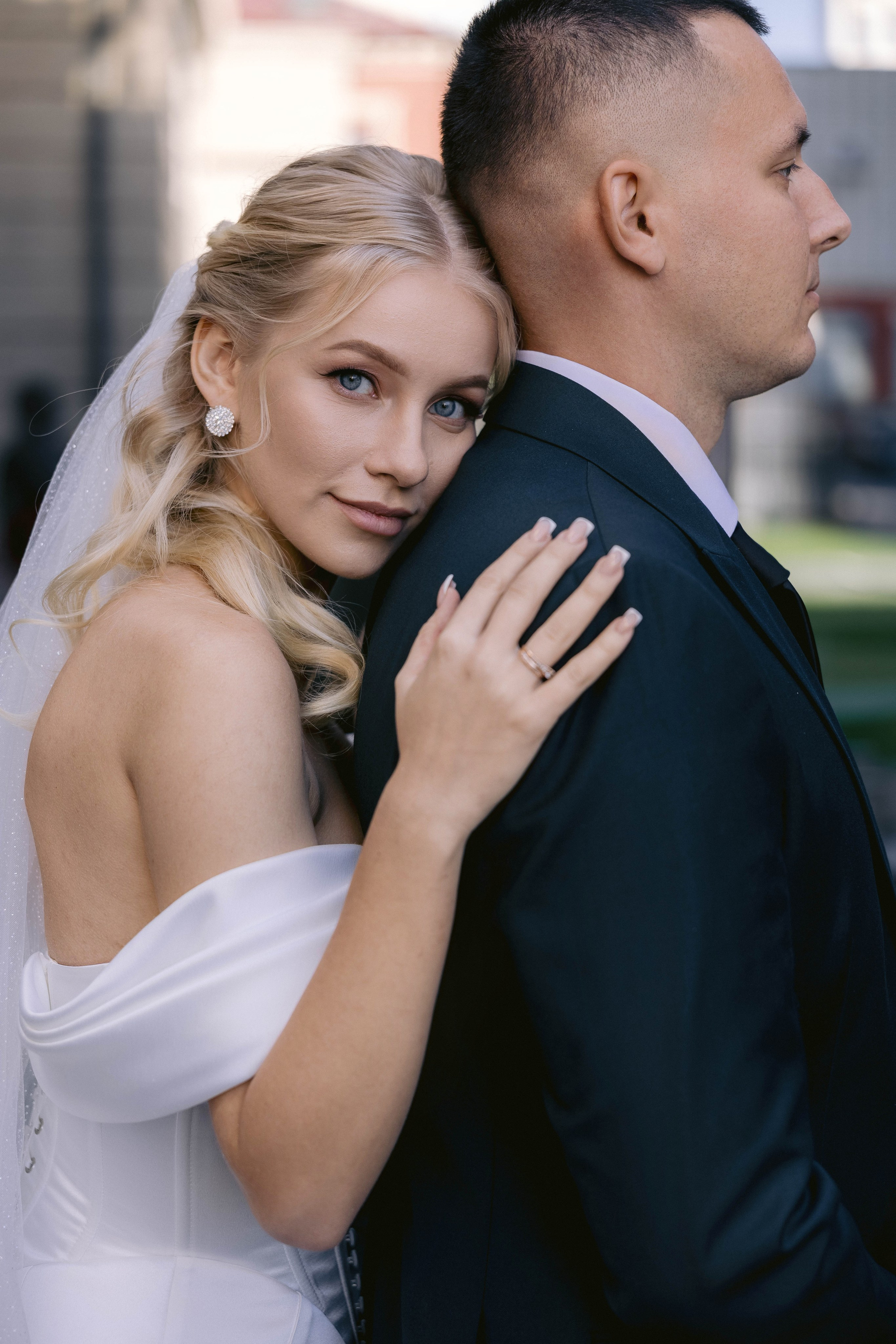 Ангелина, Ефим (прогулка после ЗАГСа). Фотограф в Волгограде Кристина Прохоренко