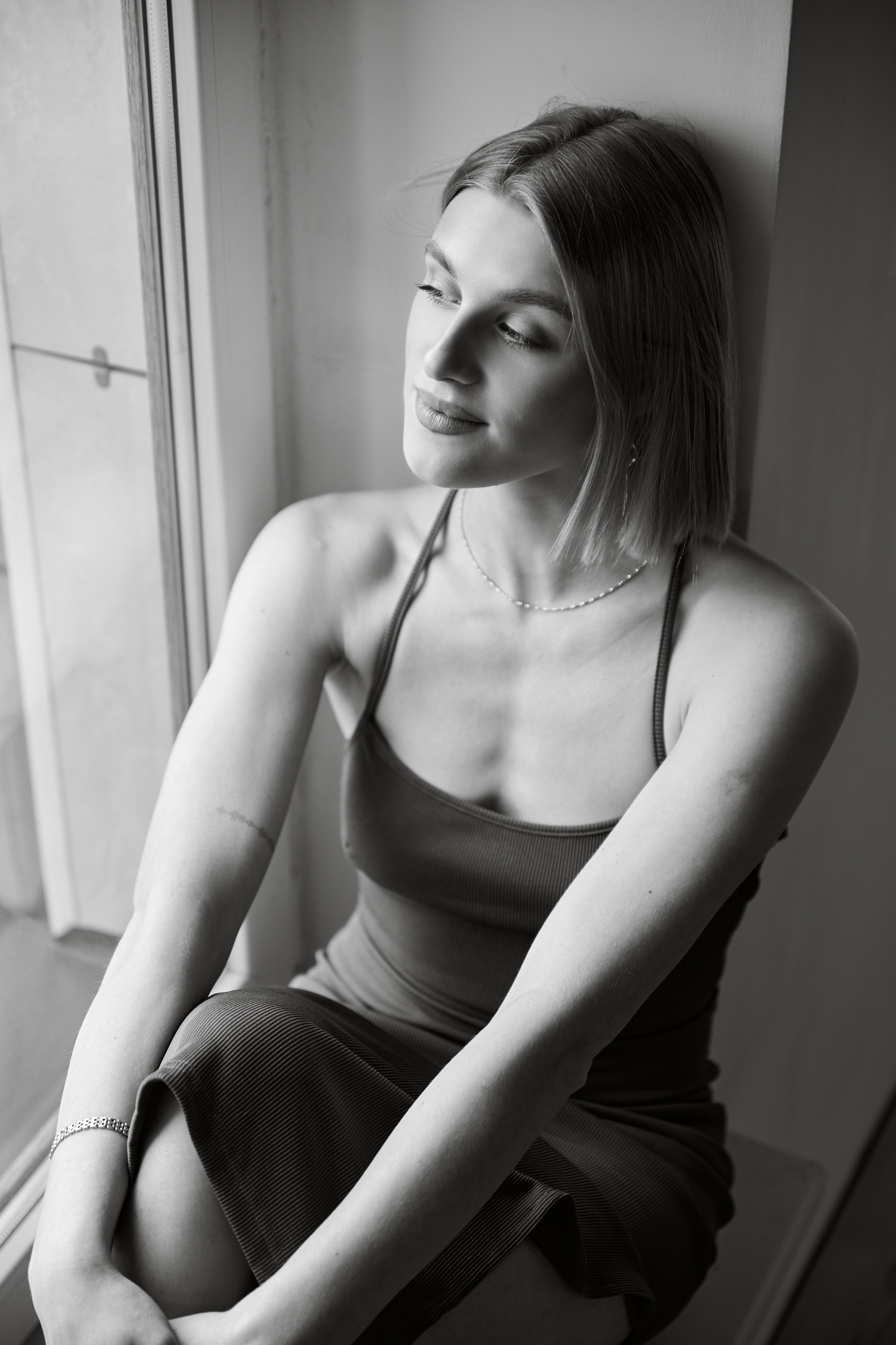 Алина — Тихая съемка. Тихая женская фотография — съёмка без ролей и позирования, где важнее состояние, чем образ