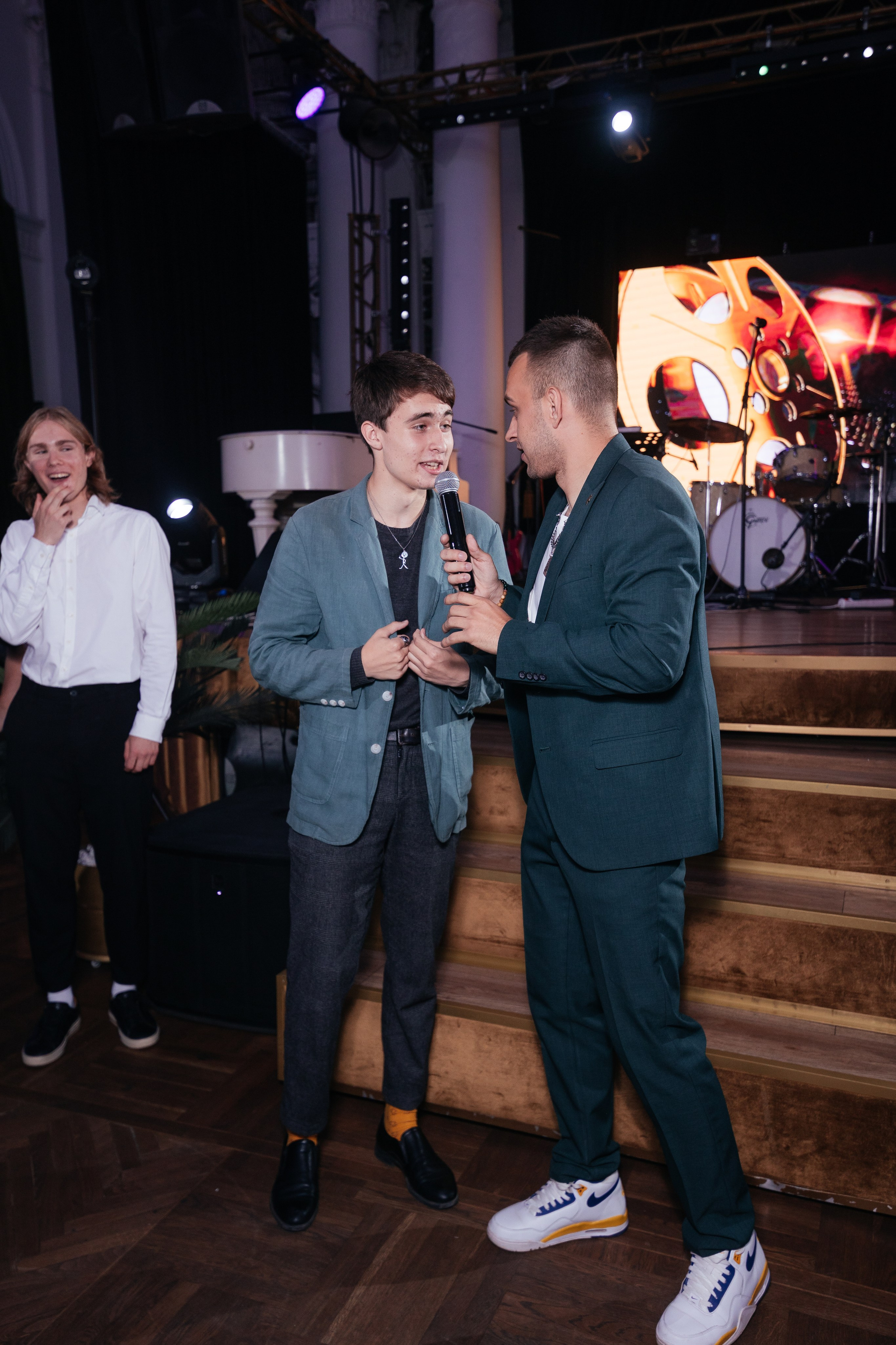 Выпускной 11 класс. Фотограф Крохин Олег