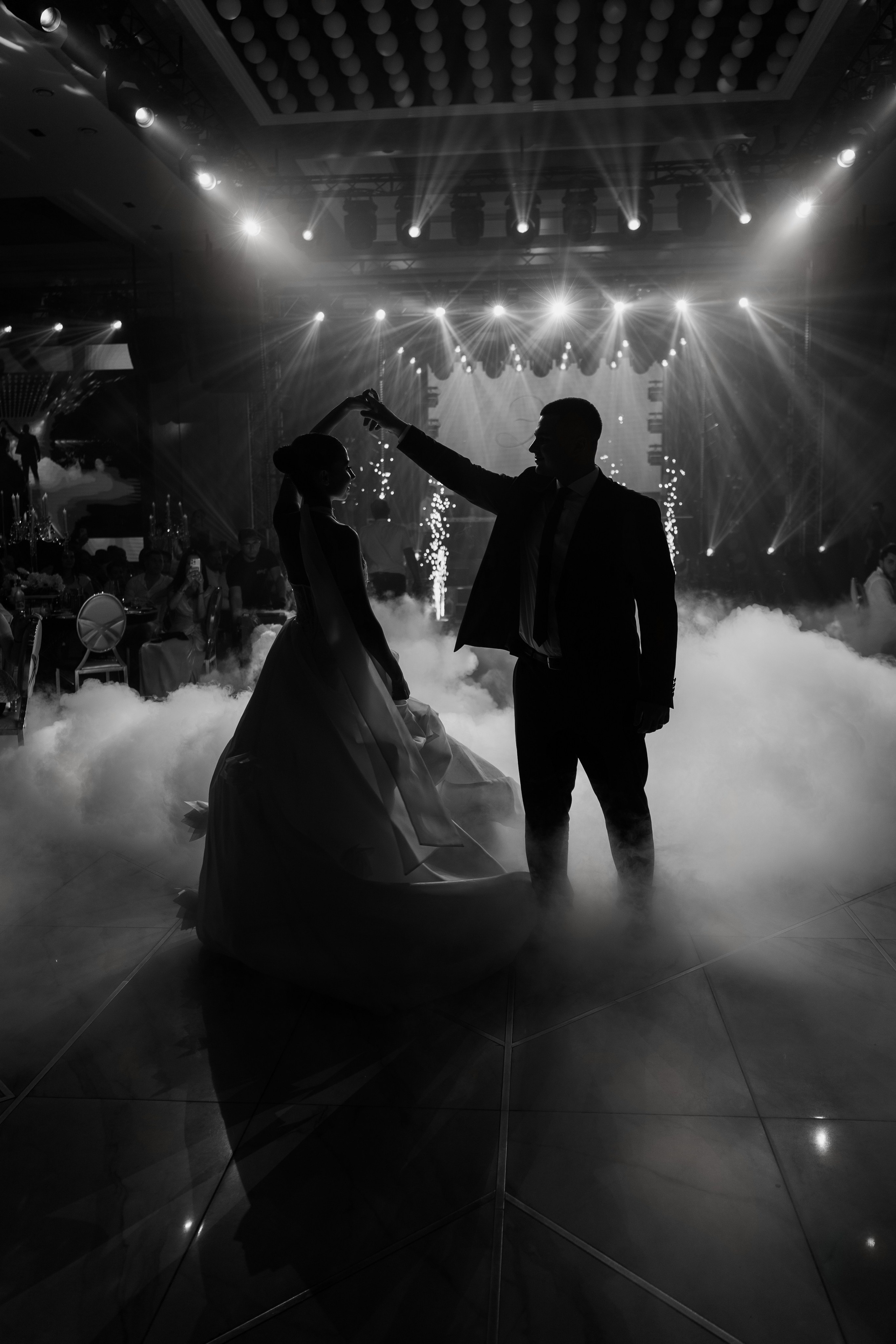 ЛЮБИТЬ В ТЮМЕНИ. ТВИНС СТУДИО — лучшие свадебные фотографы и видеографы в Краснодаре