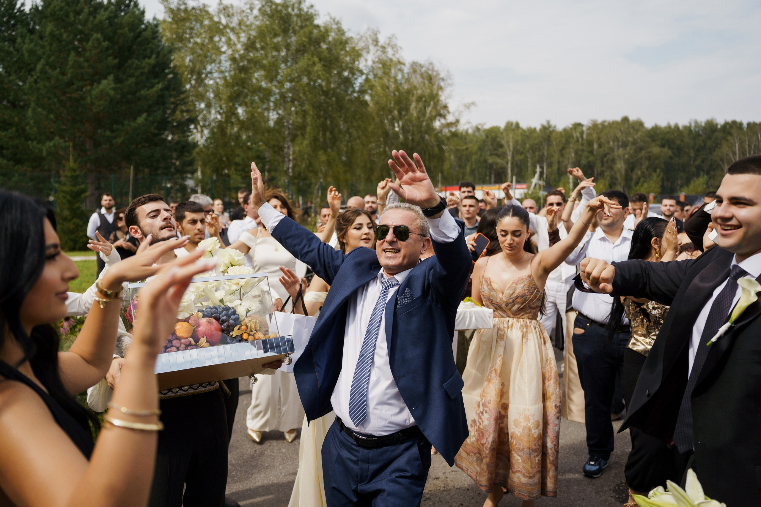ЛЮБИТЬ В ТЮМЕНИ. ТВИНС СТУДИО — лучшие свадебные фотографы и видеографы в Краснодаре