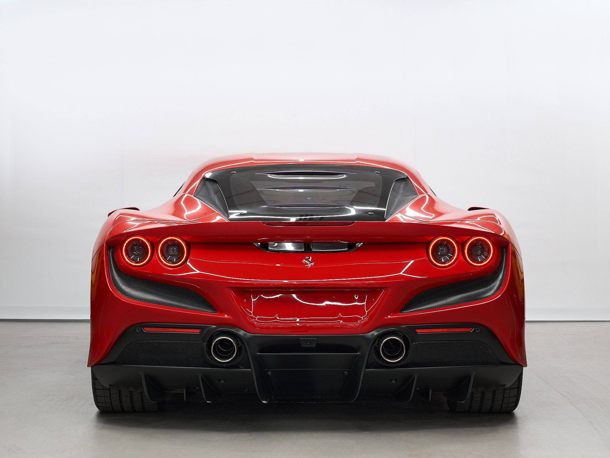 Ferrari F8 Tributo. Kurbanov content-maker