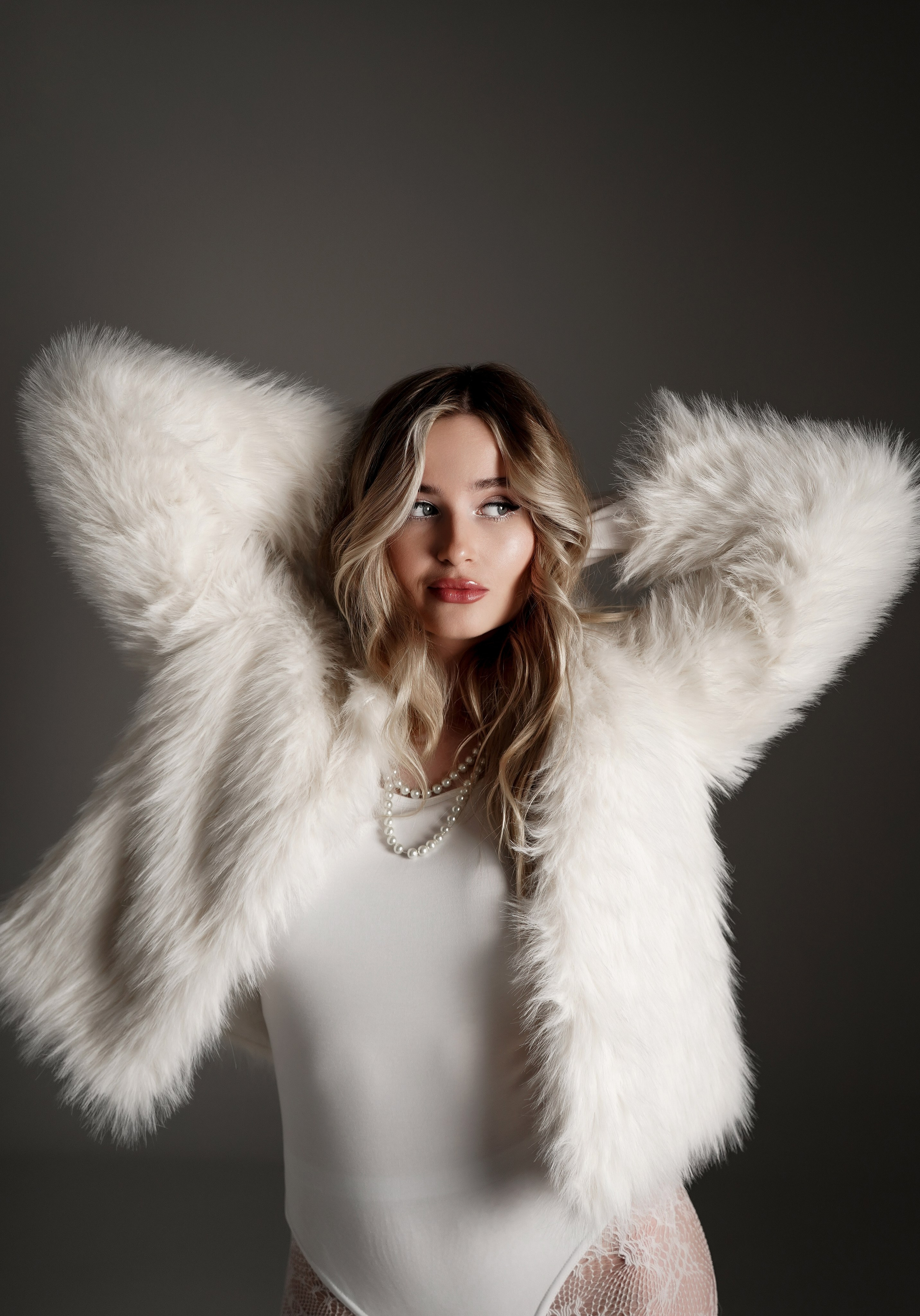 Женский фотограф Ростов-на-Дону. Фотосессия в фотостудии. Анастасия. Свадебный фотограф в Ростове-на-Дону. Таинство Крещения и Венчания, семейные фотосессии. Алёна Чёботова