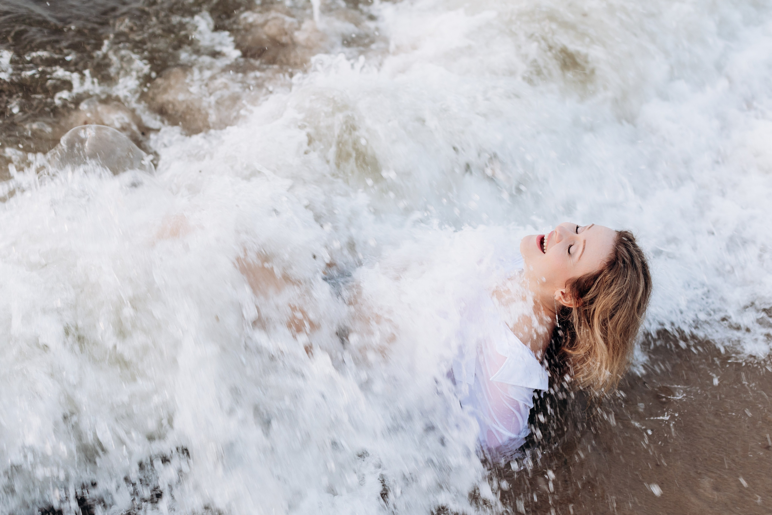 Подруги Отрадное море лето закат. Фотограф в Калининграде свадебная фотография, репортажная, фотосессии