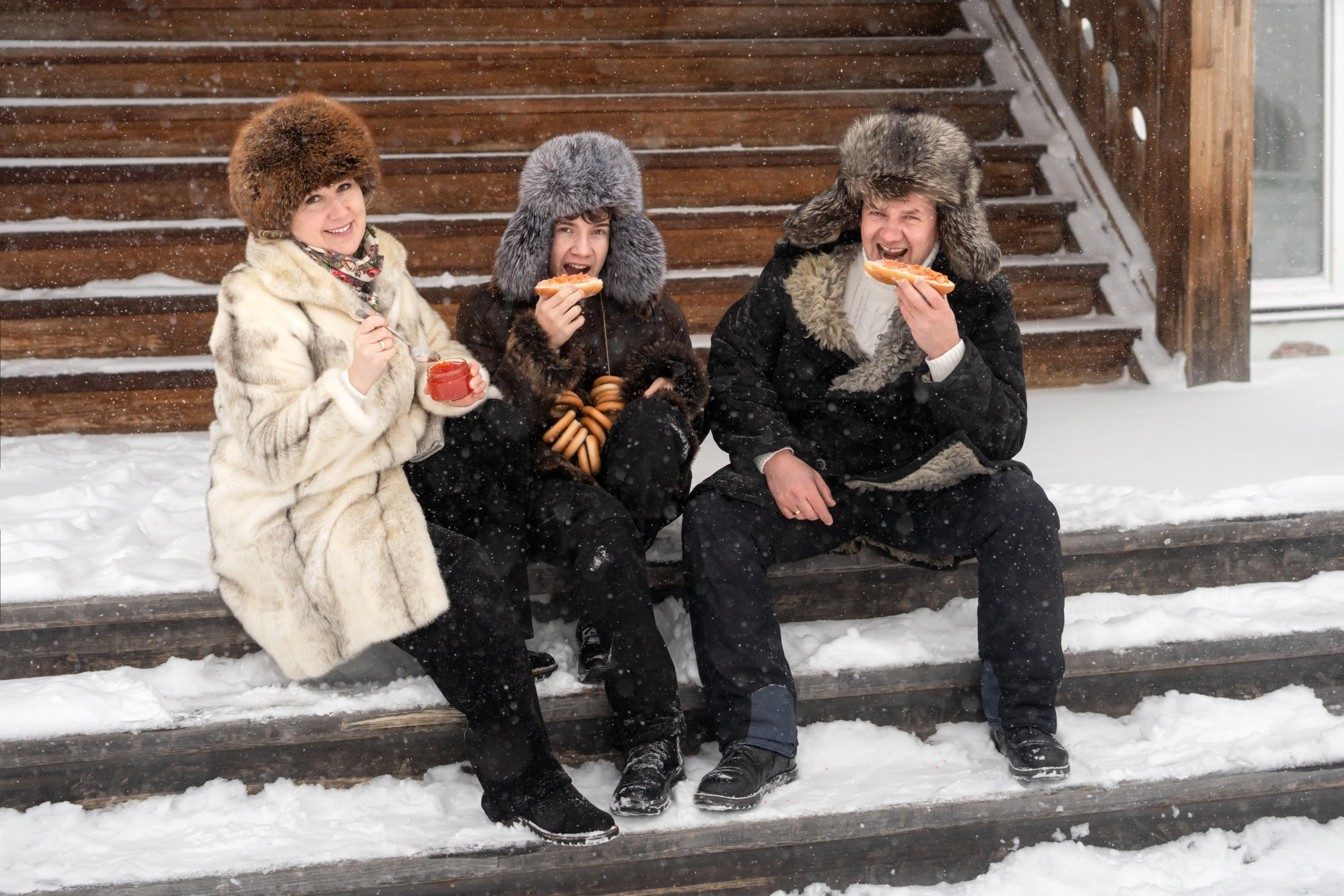 Звенит февральская вьюга. Мила Посвит Фотограф новорожденных в Тобольске