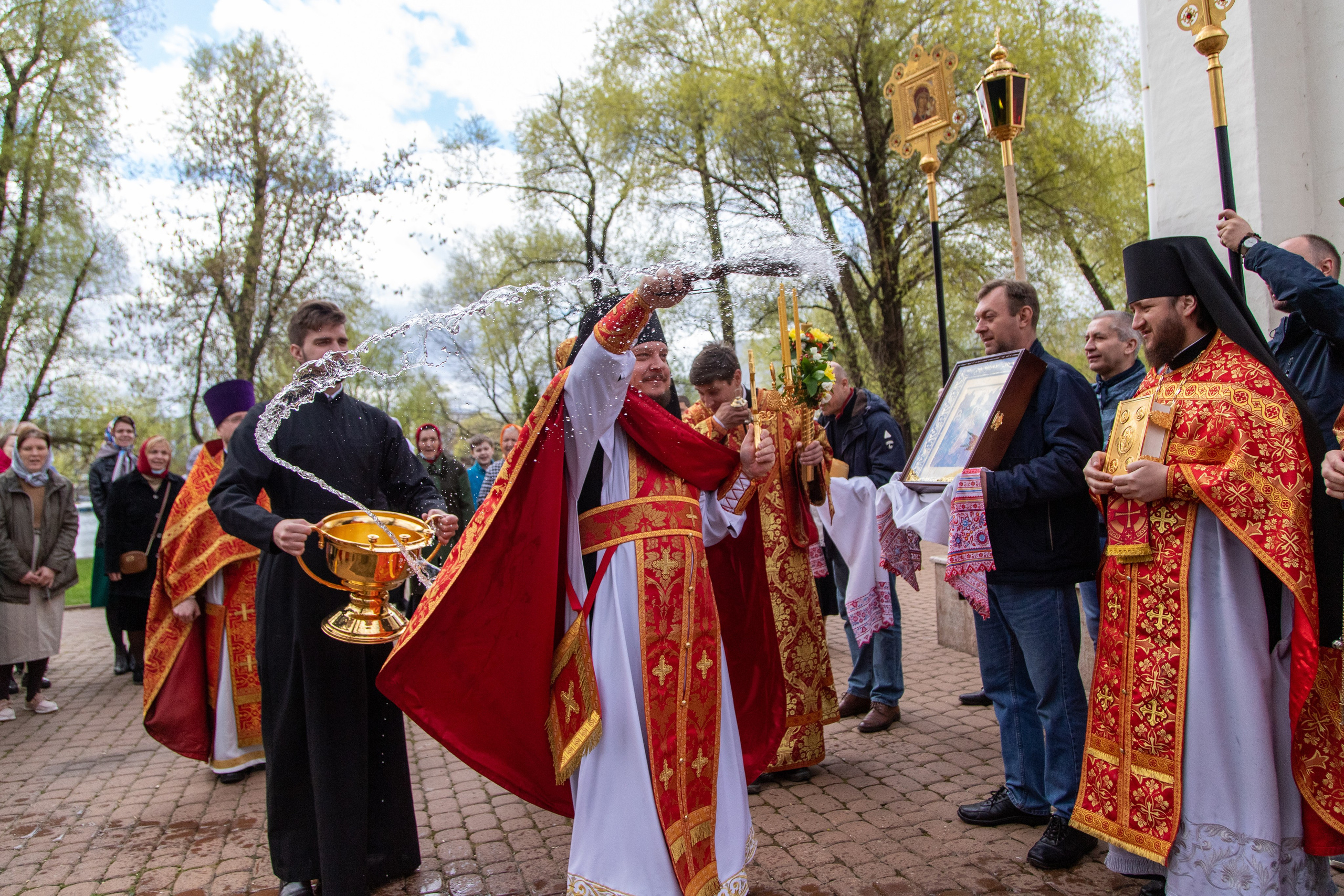 Храм. Фотограф видеограф широкого профиля Денис Захаров
