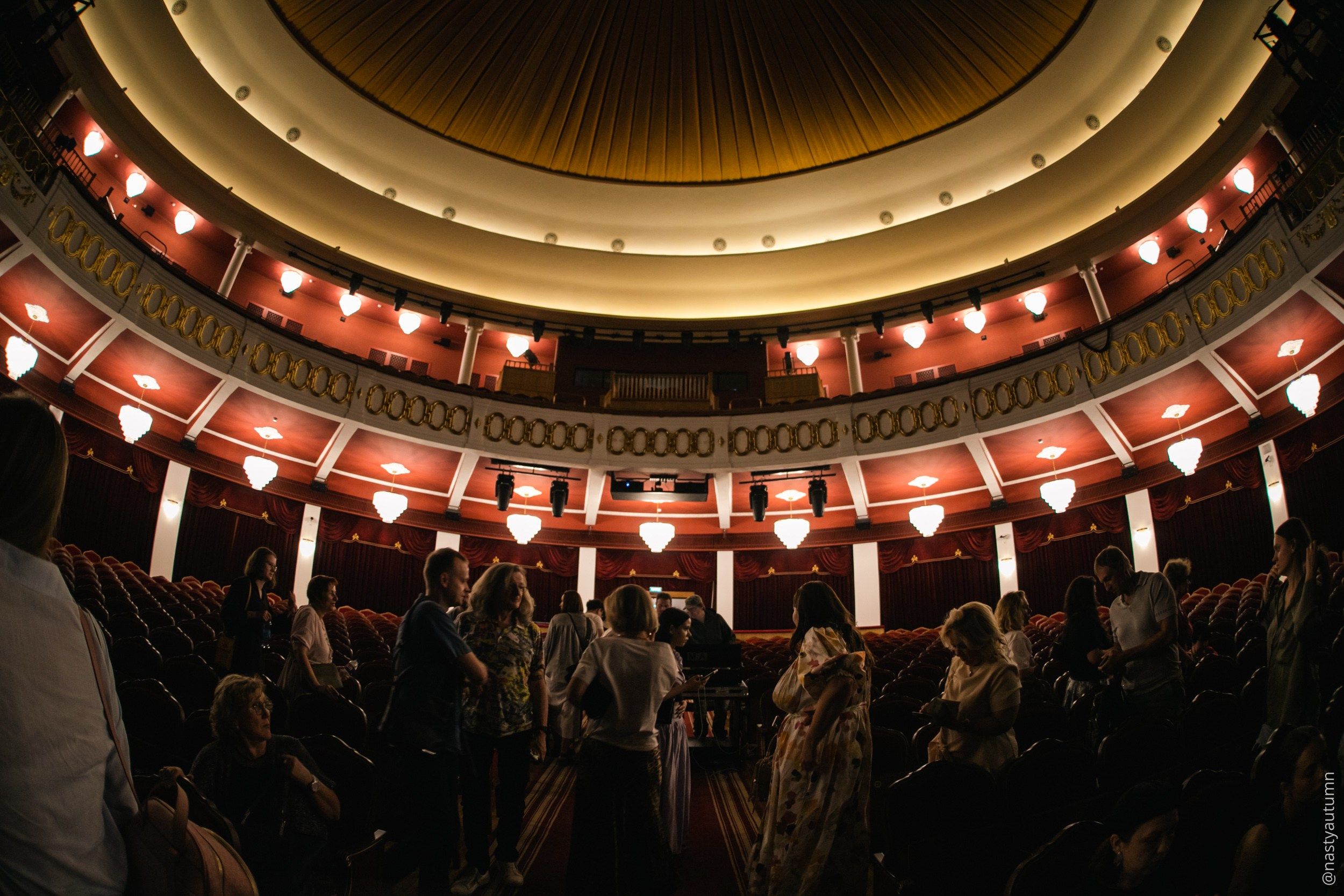 Генеральный прогон «Маяковский. Я сам.». Репортажный и концертный фотограф в Москве Анастасия Осень
