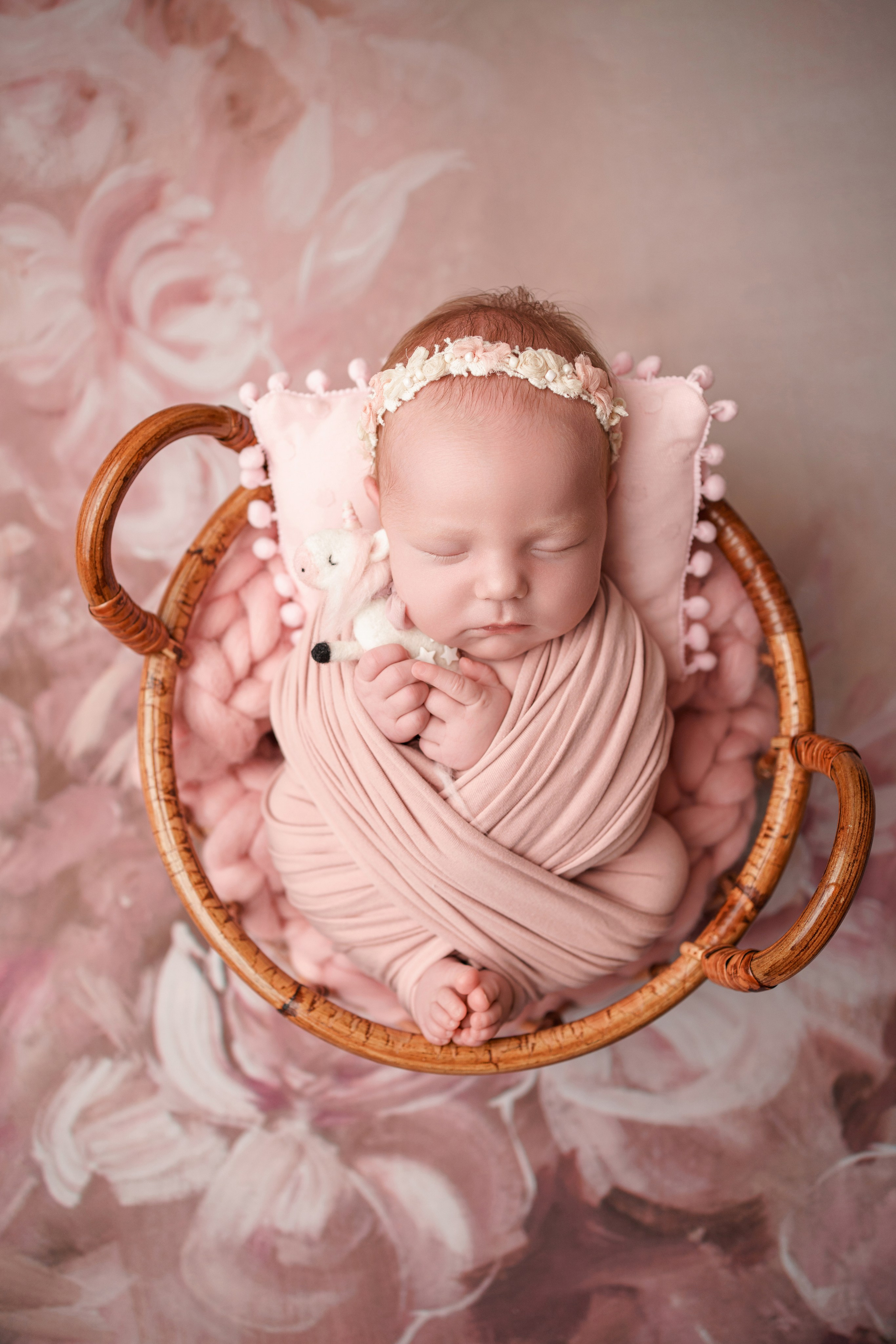 Фотосессия новорожденных | Галерея трогательных кадров малышей в стиле newborn. Фотосессия новорожденных в Москве и Московской области | Профессиональный фотограф newborn — Татьяна Иванова