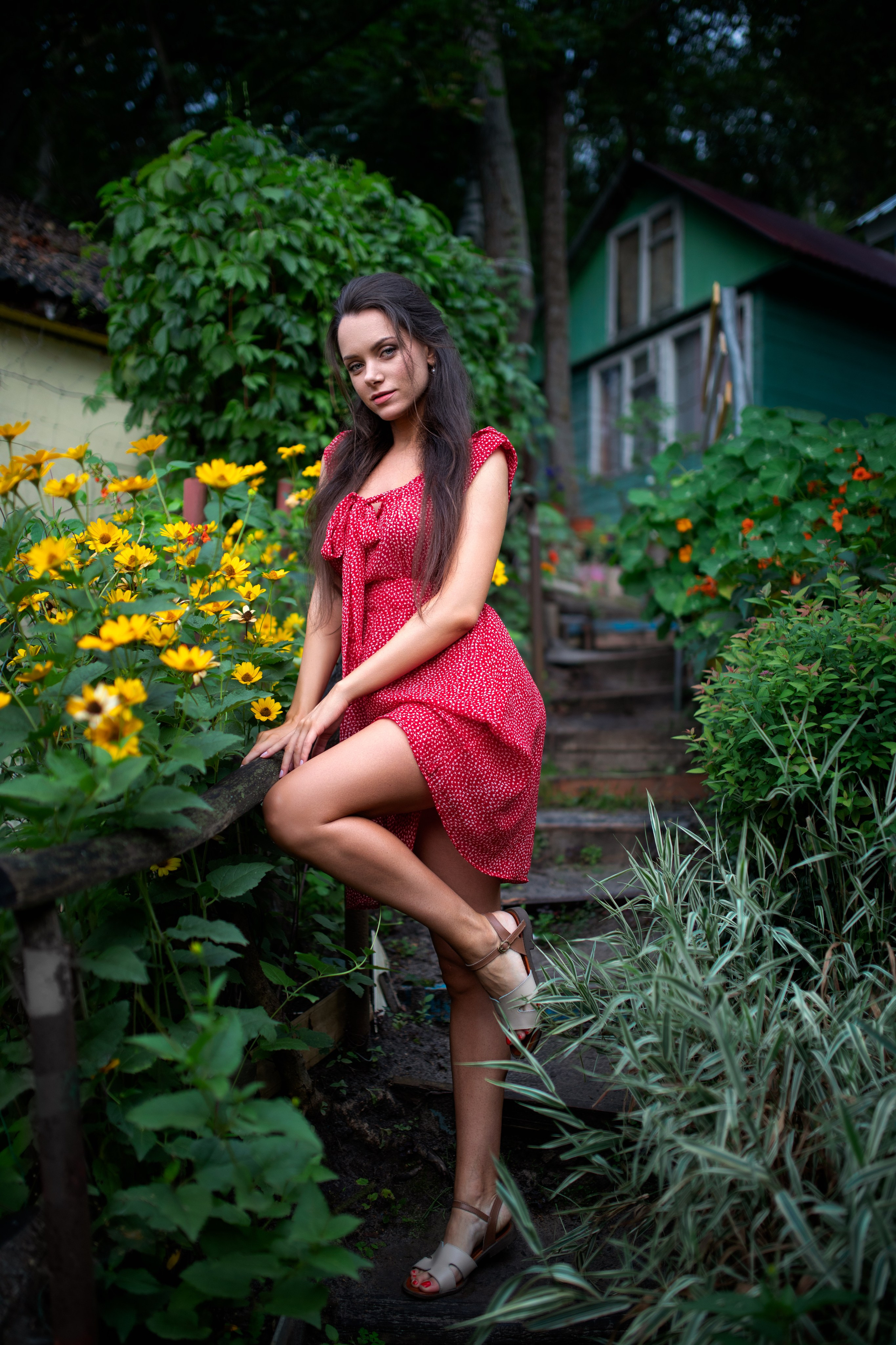 Съемка с Екатериной на рассвете на берегу реки