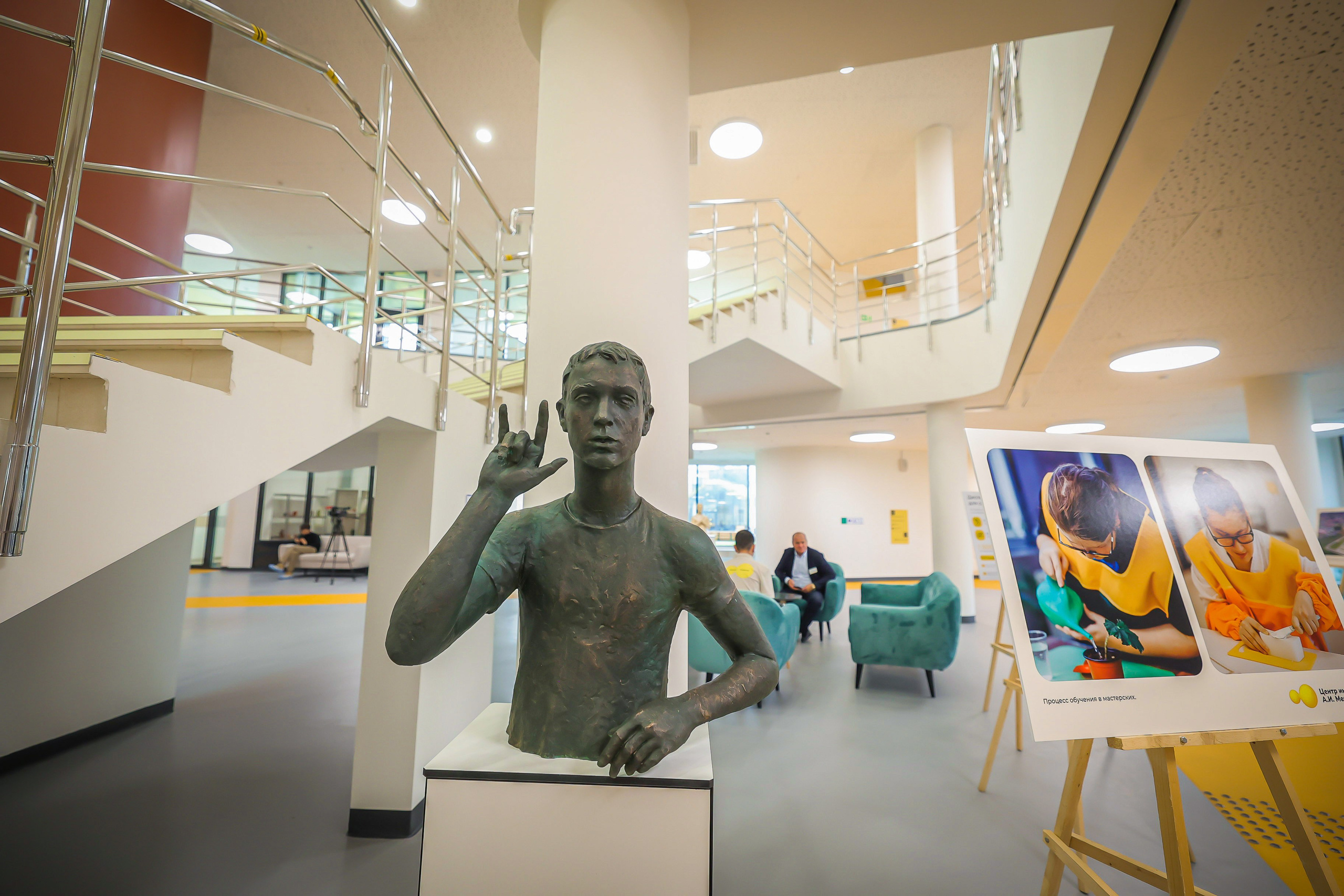 Личный фотограф губернатора Константин Семенец