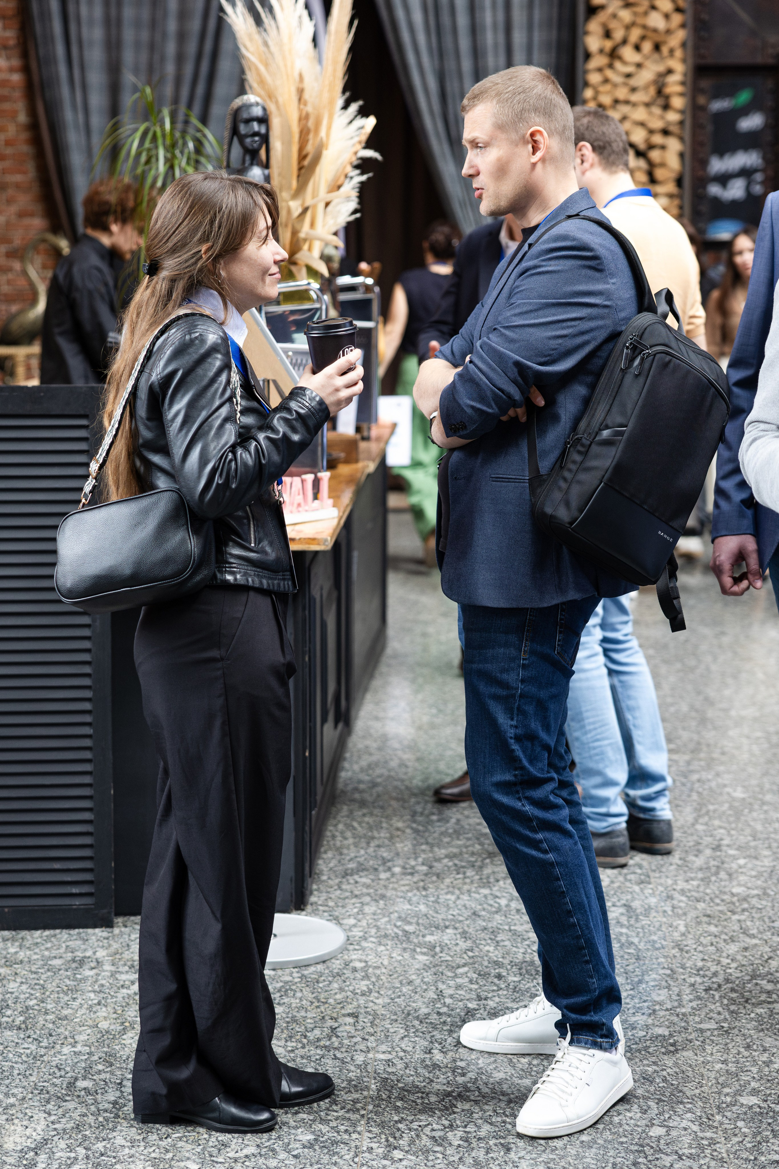 Data Summit 2025 (1). Свадебный репортажный фотограф в Москве