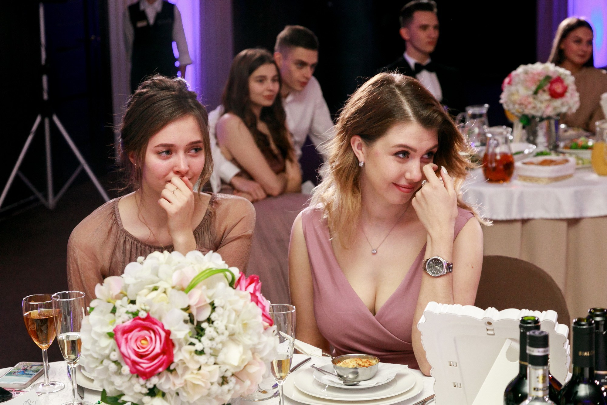 Свадьба с огоньком. Фотограф крещение венчание в Петербурге! Помогает подобрать храм и посоветовал душевного батюшку в СПб