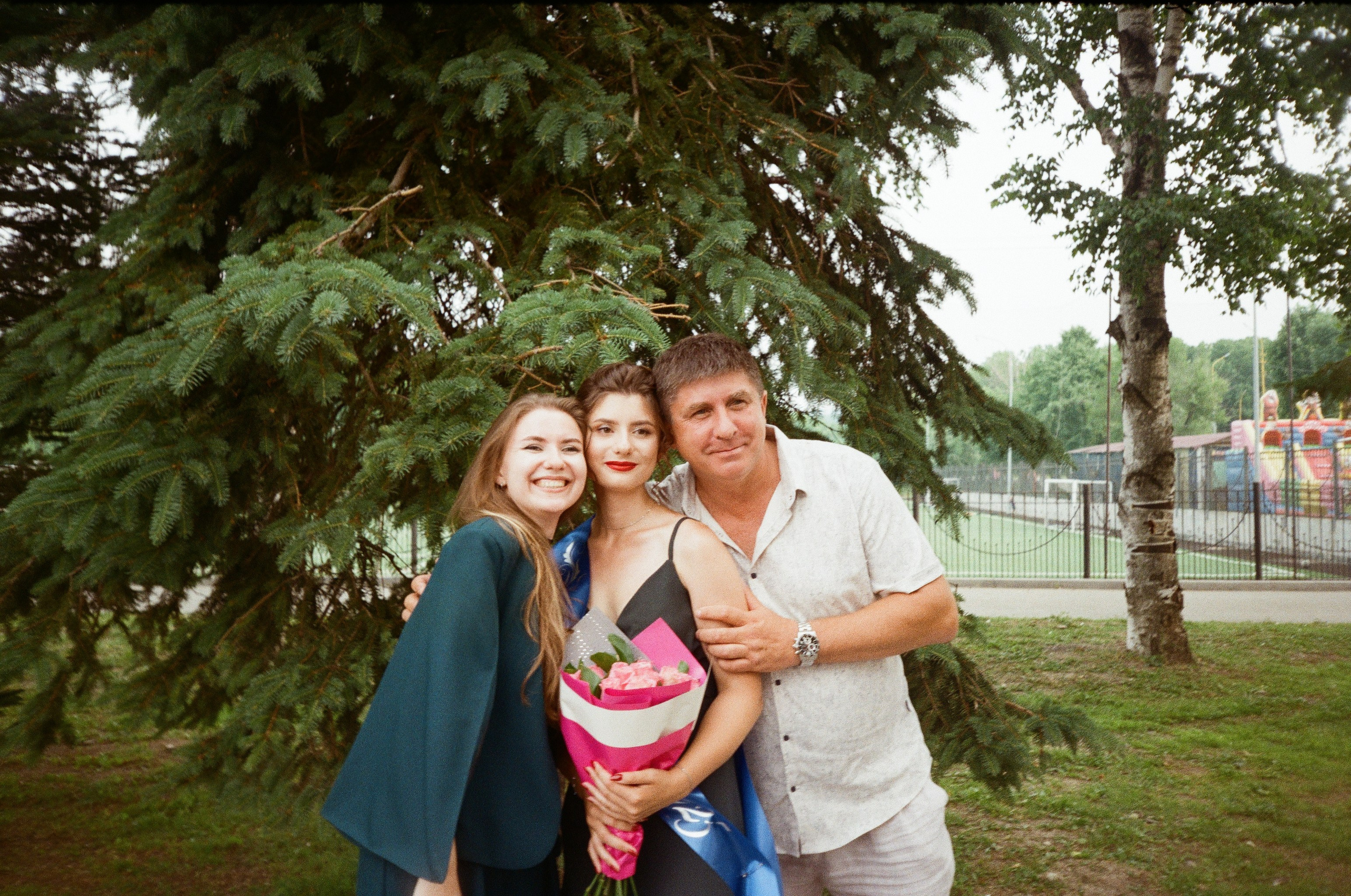 Плёнка весна-лето 2025. Ирина Чернова — портретный фотограф и маркетолог из Владивостока