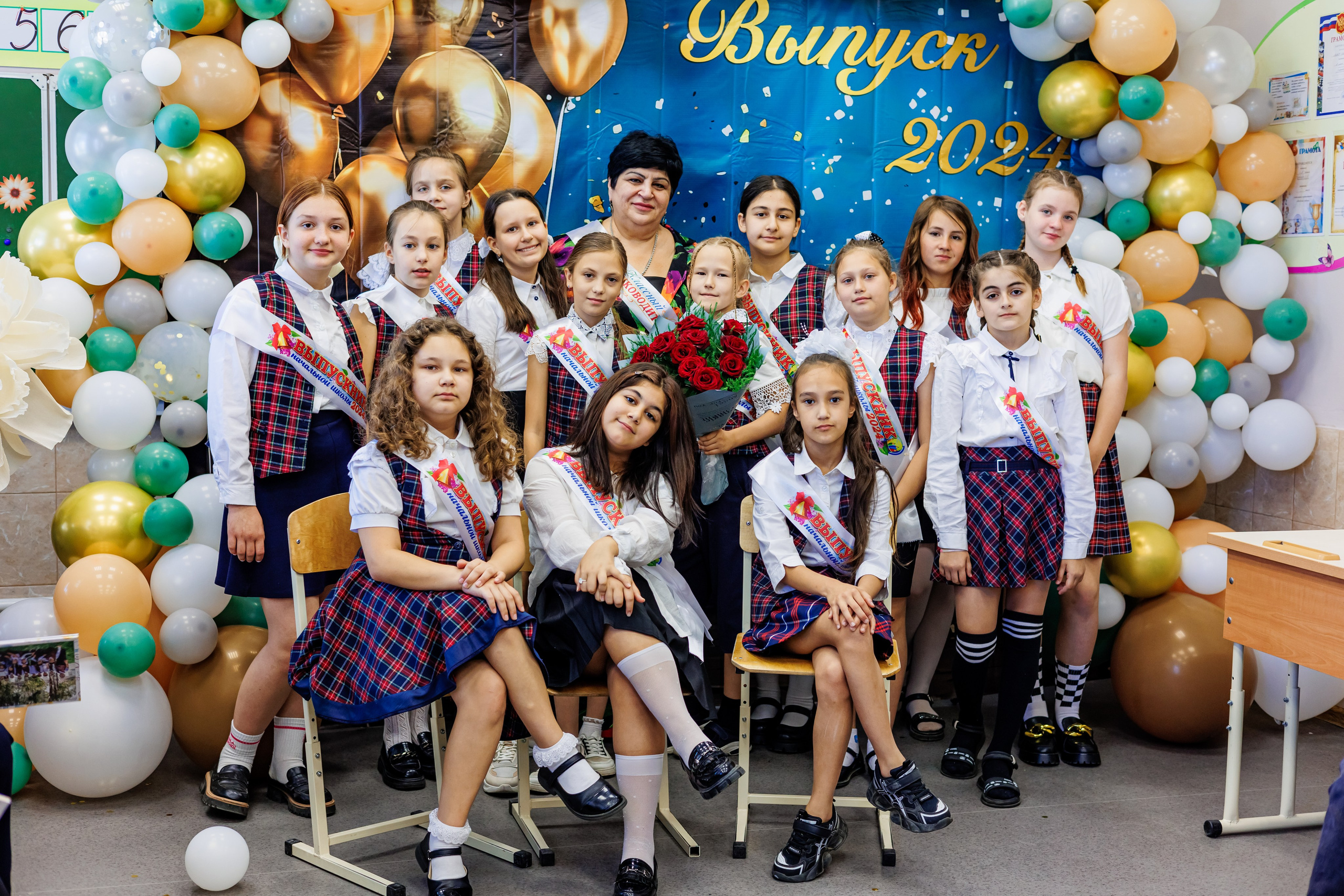 Выпуск 4а 25школа'24 год. Свадебный и семейный фотограф в Армавире