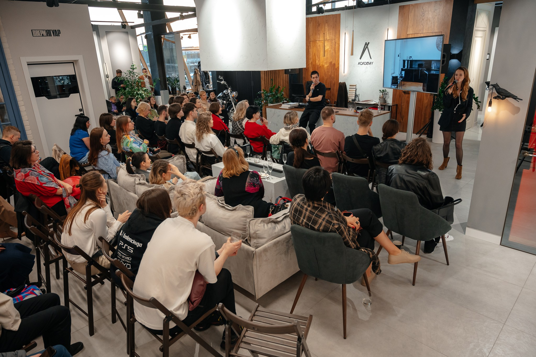Выступление дизайнера в Academy. Свадебный и семейный фотограф из Санкт-Петербурга Климов Анатолий