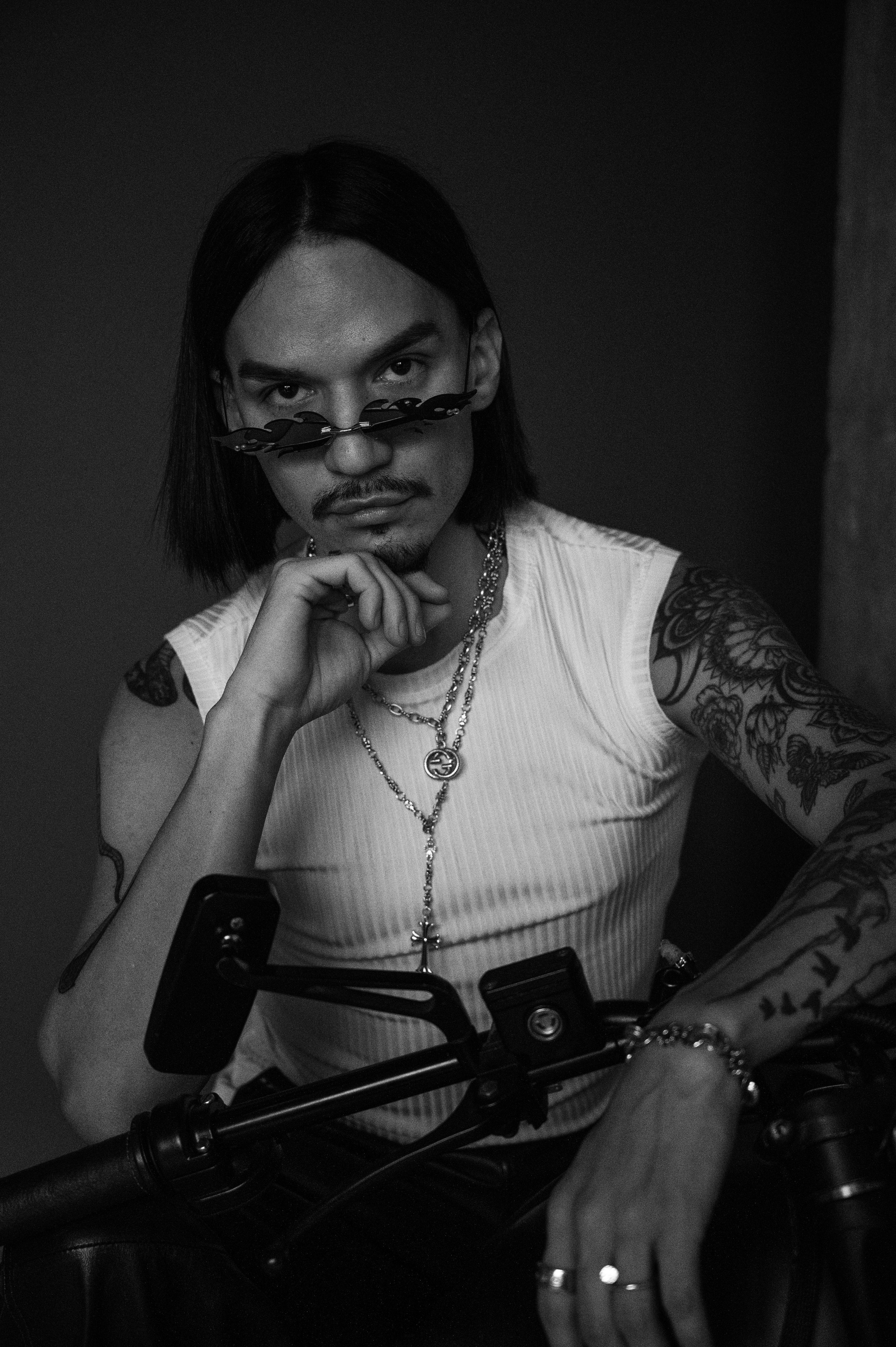 Мужской фотограф СПБ. Профессиональный фотограф беременности в СПБ. Стильные фотосессии беременности в стиле минимализм и классическая фотография