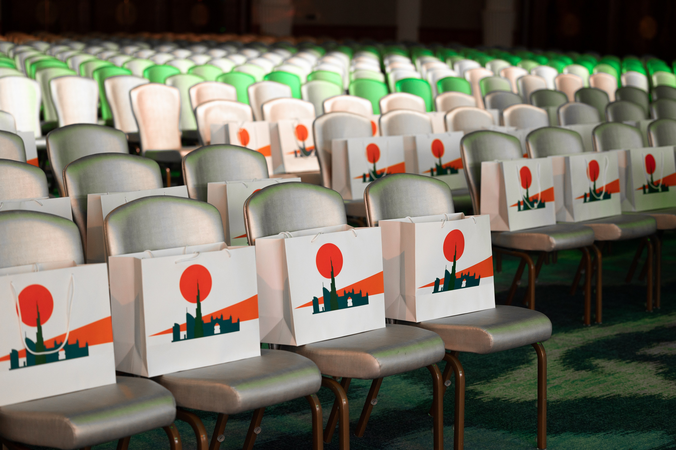 Точка Притяжения / Дубай. Фотограф Юлия Назарова