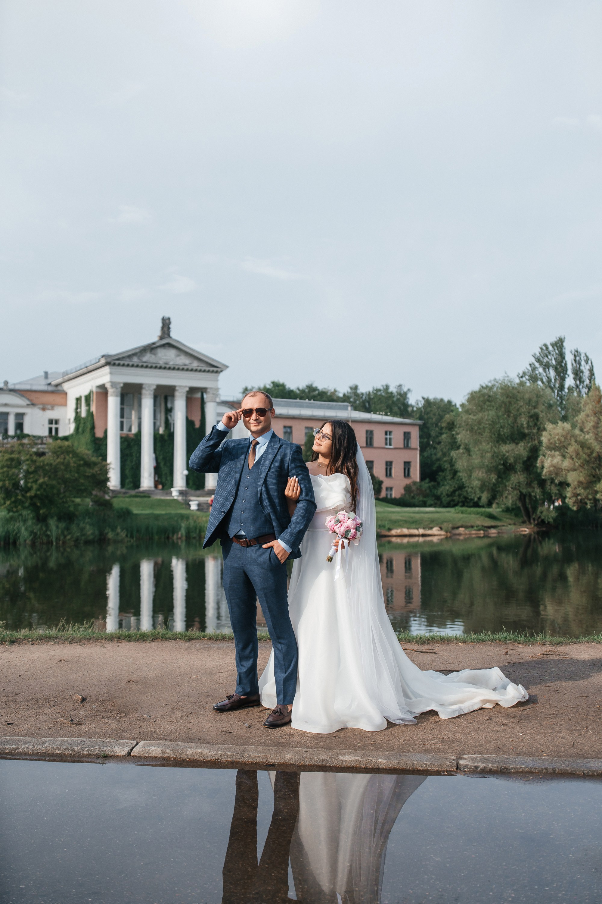 Свадебная фотосессия в оранжерее Ботанического сада им. Цицина. Свадебный и репортажный фотограф-видеограф Москва и Московская область