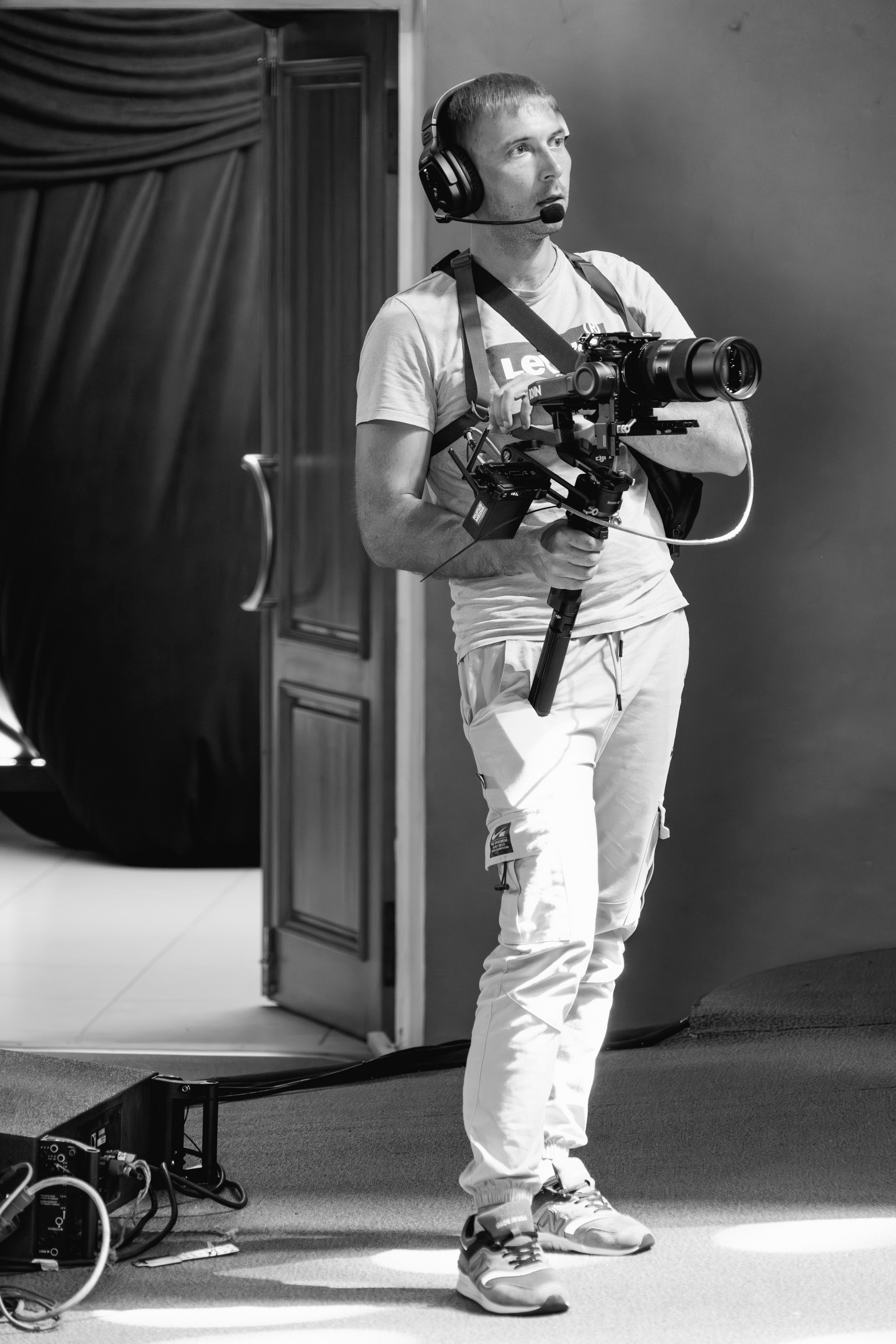 Backstage. Занимаюсь профессиональной фотографией и живу рядом с Байкалом. Работаю в разных жанрах