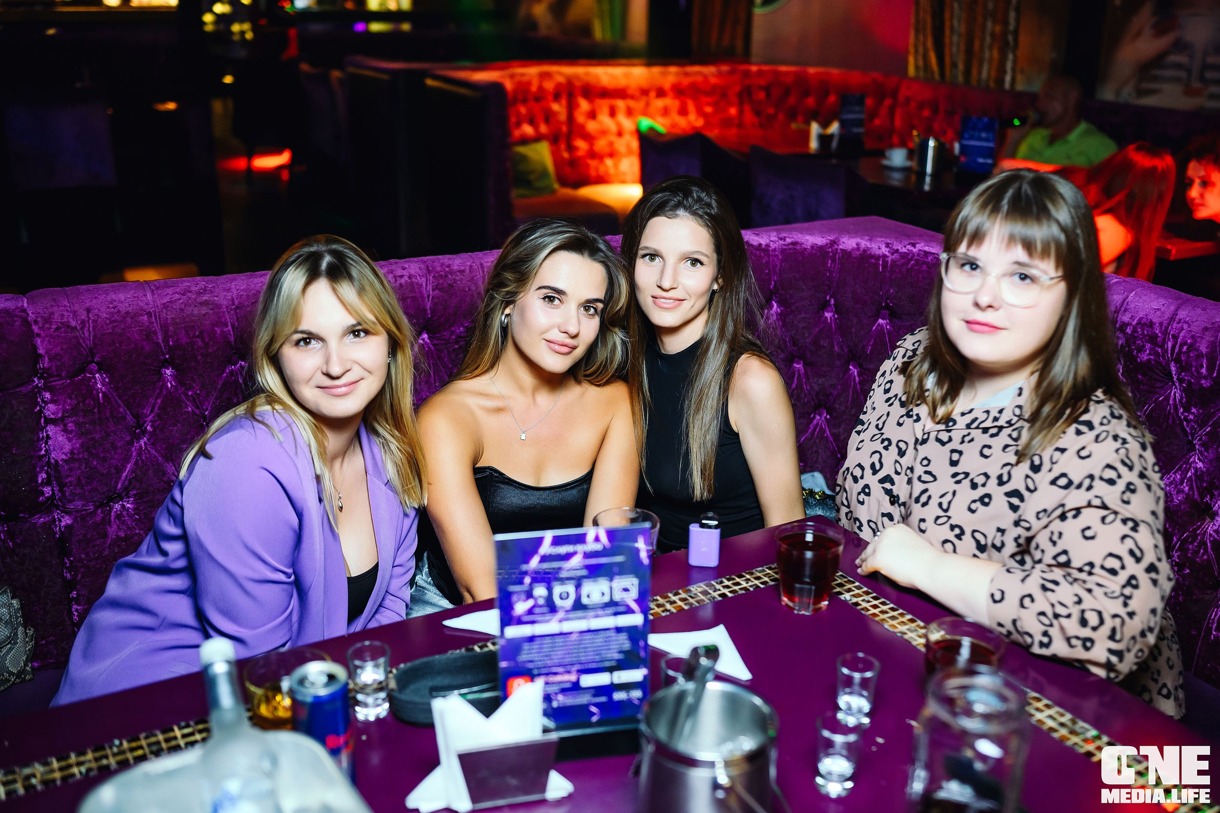 Фоторепортаж из караоке-клуба Эйфория. One Media Life: фоторепортажи, фотоотчеты с мероприятий и заведений