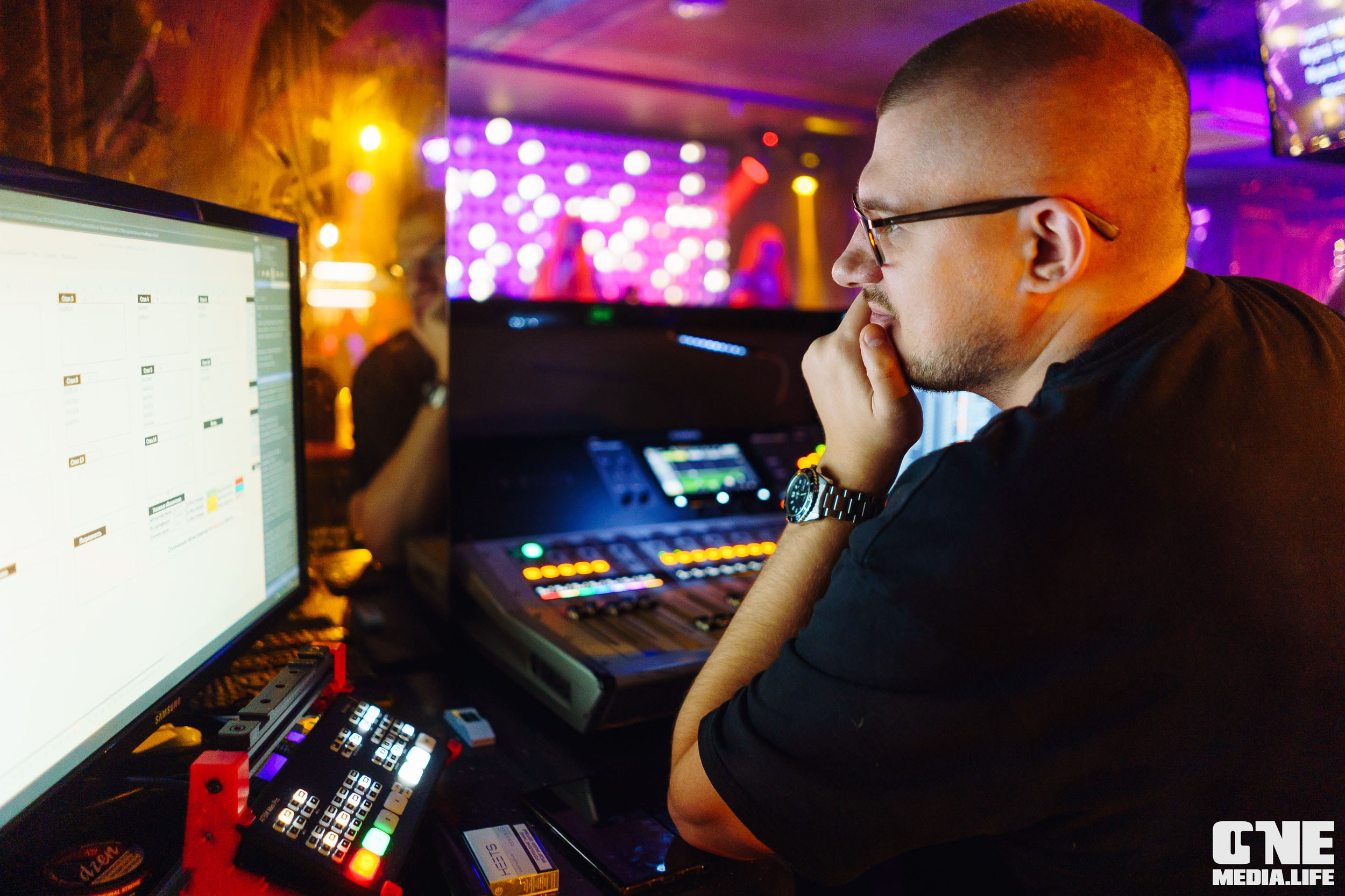 Фоторепортаж из караоке-клуба Эйфория. One Media Life: фоторепортажи, фотоотчеты с мероприятий и заведений